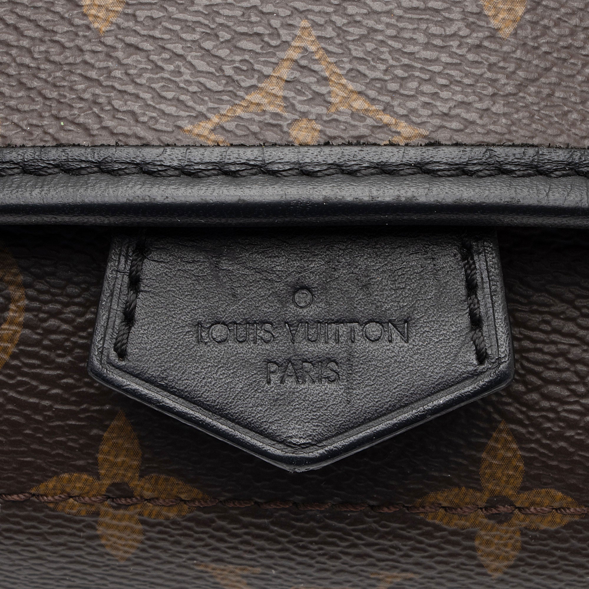 Louis Vuitton Monogram Canvas Macassar Magnetic Messenger (SHF-2xonZt)