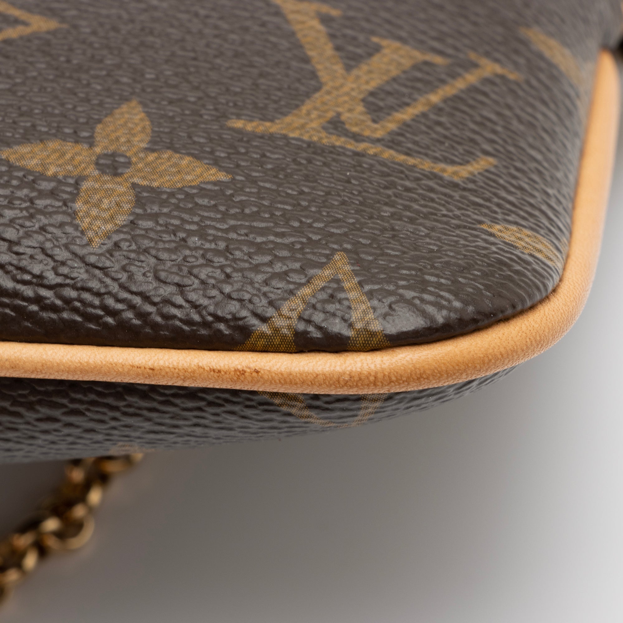 Louis Vuitton Monogram Canvas Milla MM Pochette (SHF-23941)