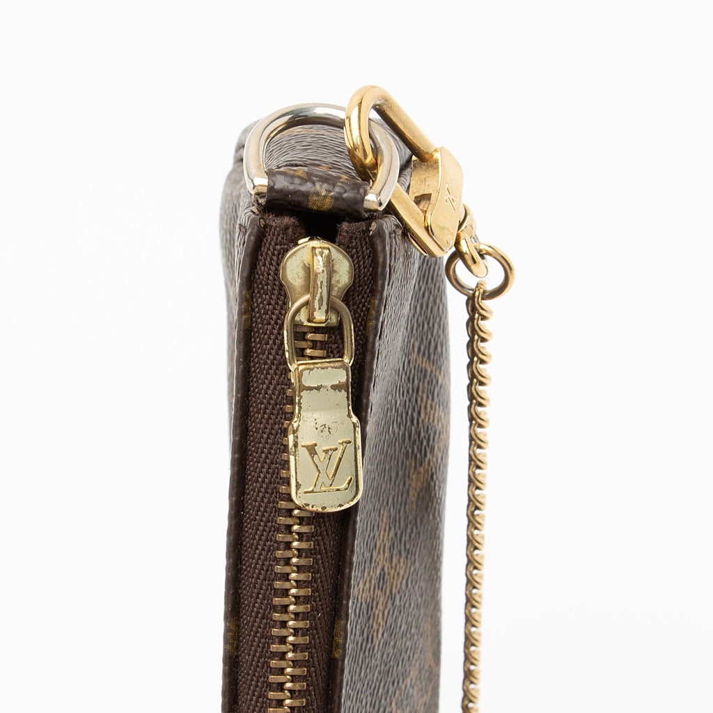 Louis Vuitton Monogram Canvas Mini Pochette Accessoires (SHF-23863)