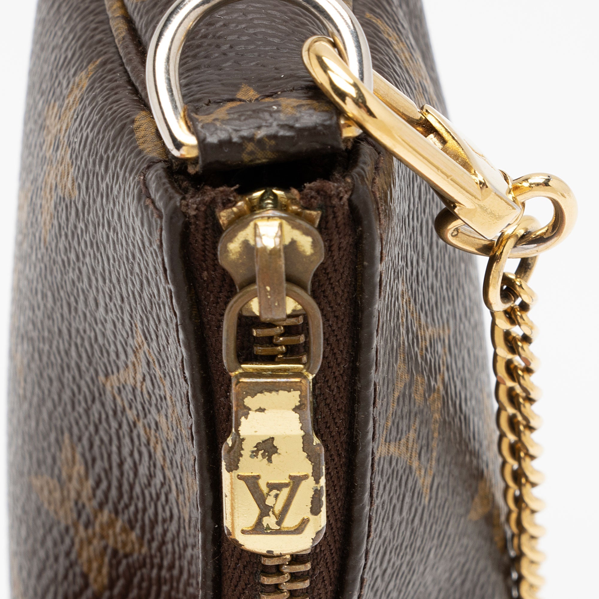 Louis Vuitton Monogram Canvas Mini Pochette Accessoires (SHF-nBtoVp)