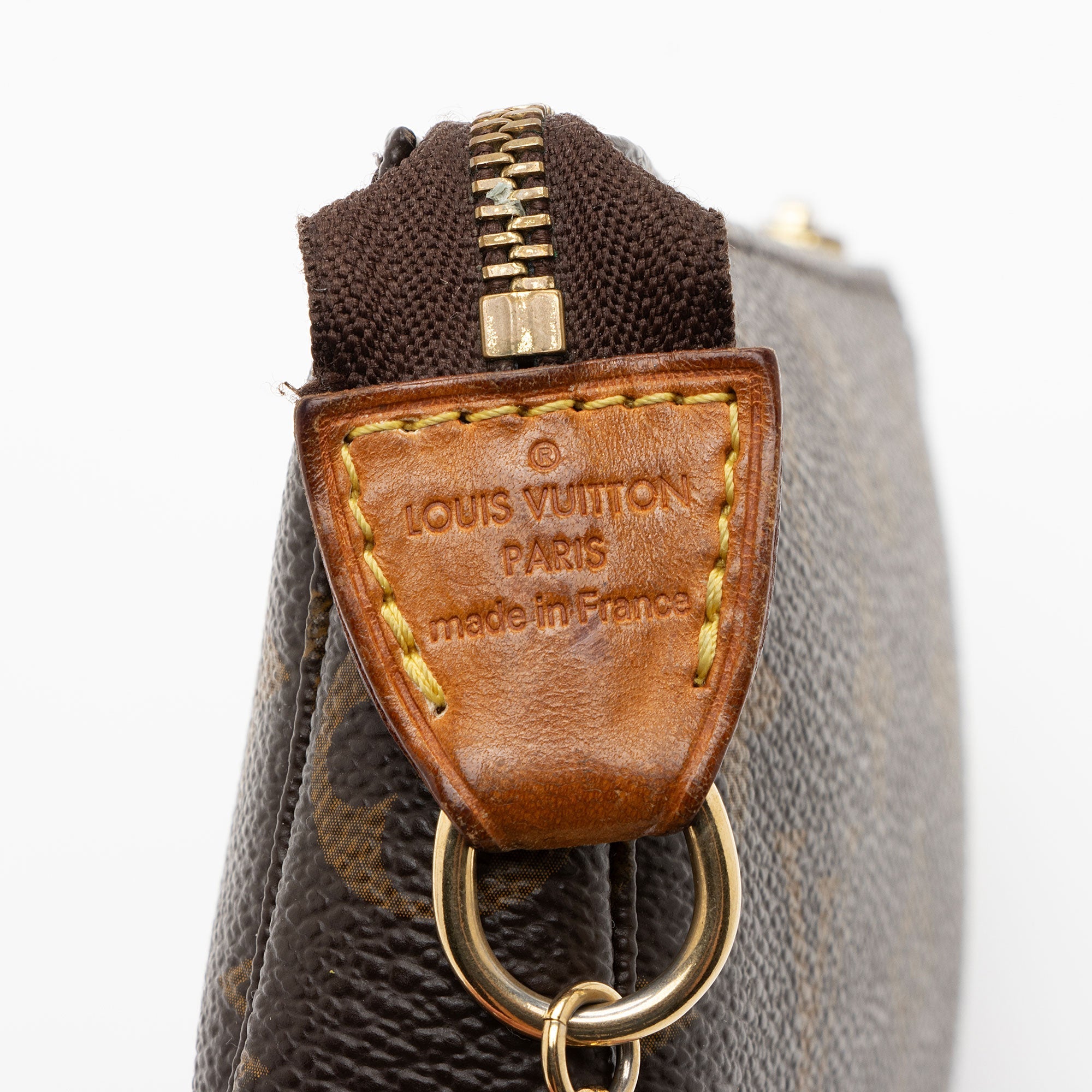 Louis Vuitton Monogram Canvas Mini Pochette Accessoires (SHF-Rn2vgt)