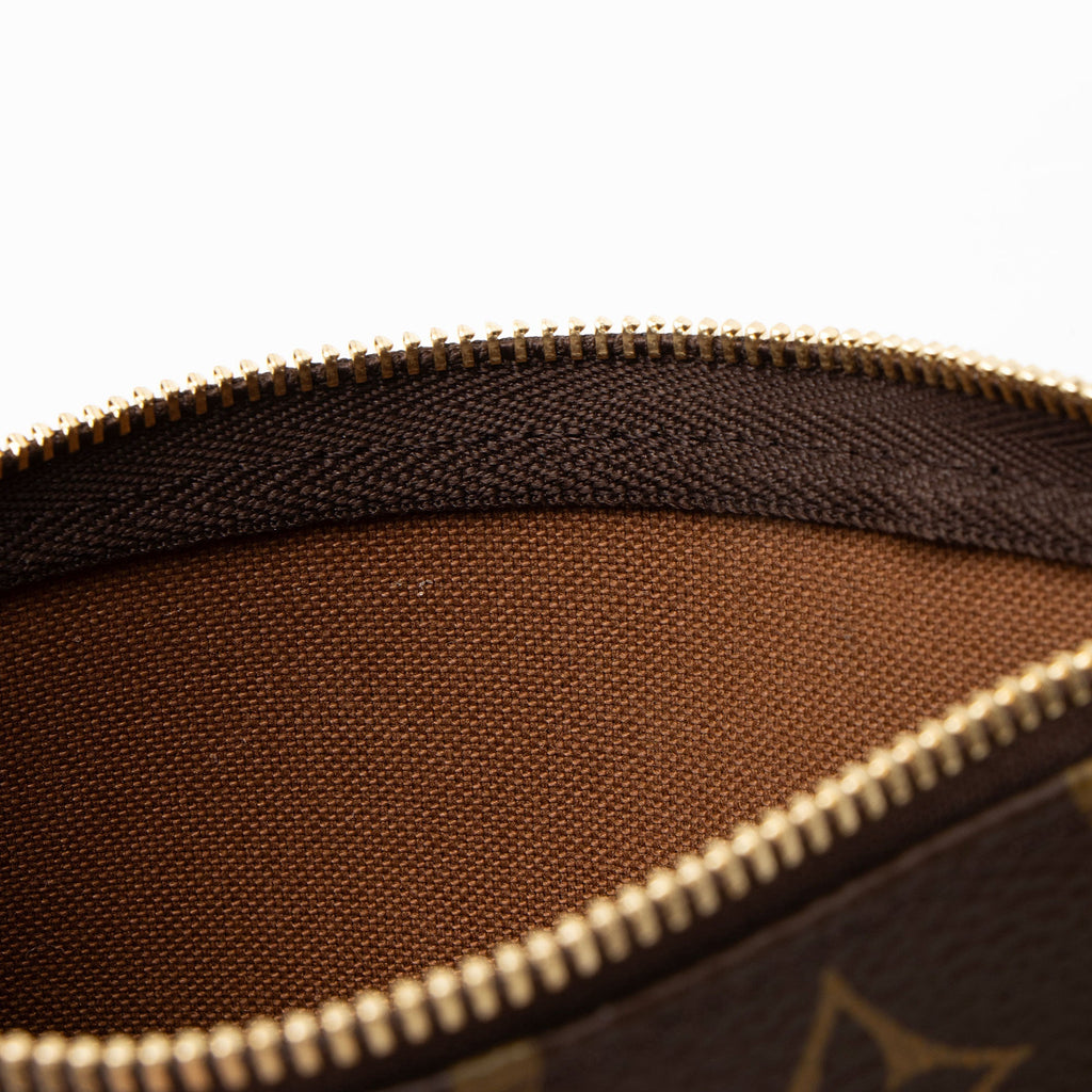 Louis Vuitton Monogram Canvas Mini Pochette Accessoires (SHF-ve7Bh5)