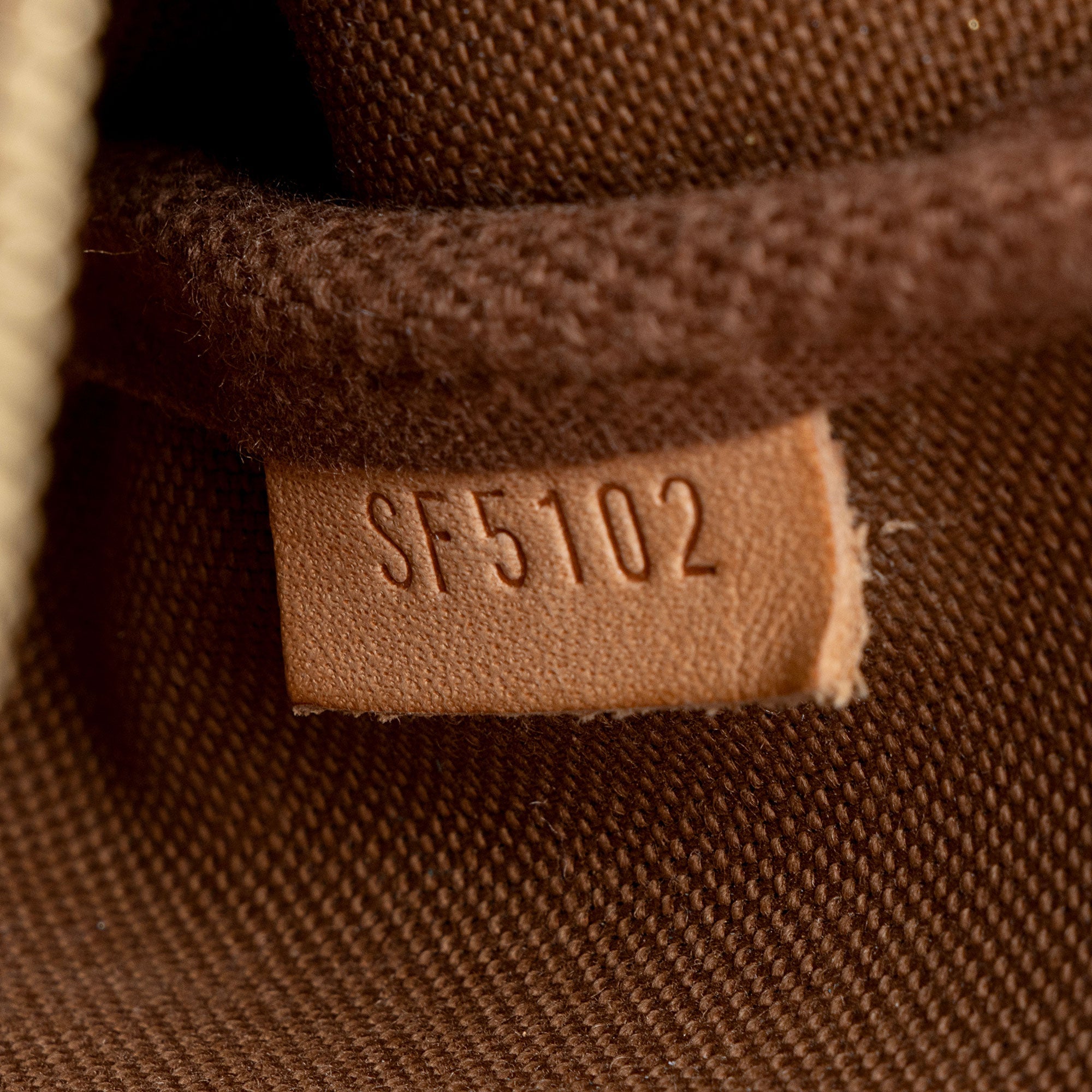 Louis Vuitton Monogram Canvas Mini Pochette Accessoires (SHF-Z2dWSJ)