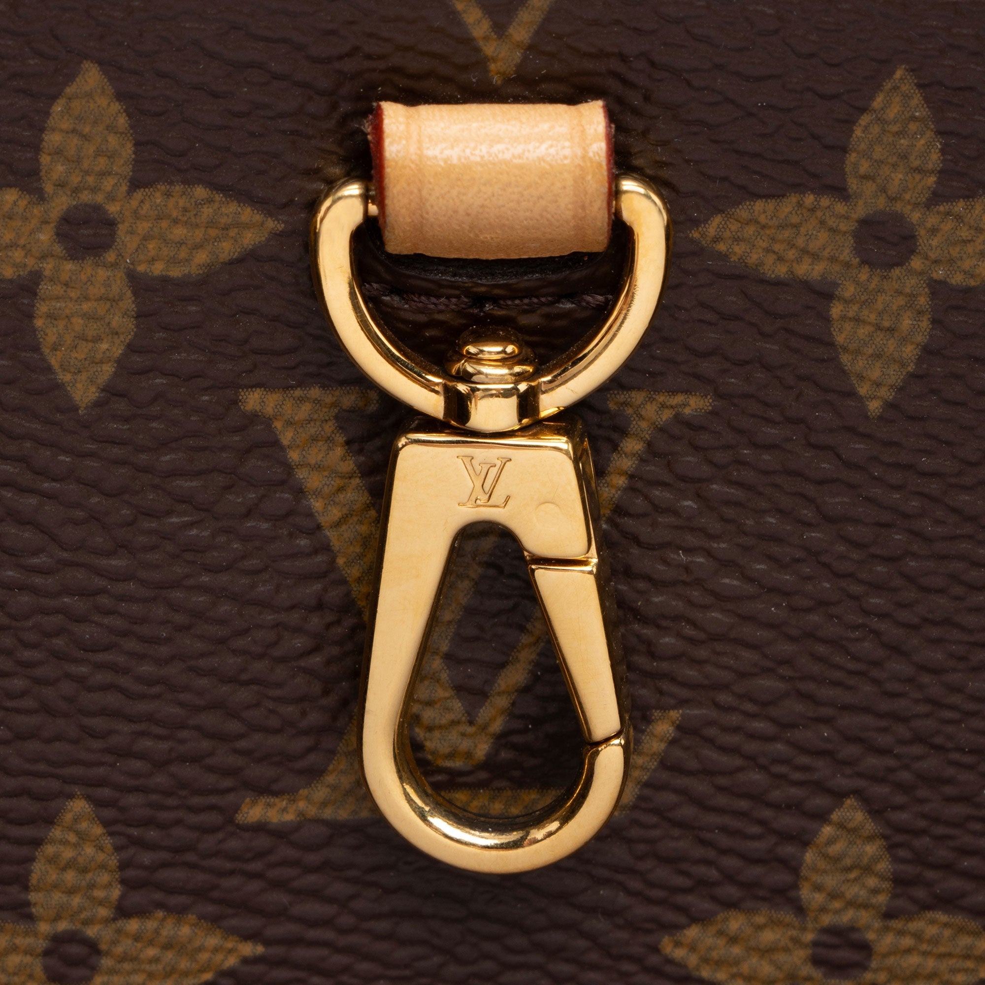 Louis Vuitton Monogram Canvas Montaigne MM Tote (SHF-b7bwxD)