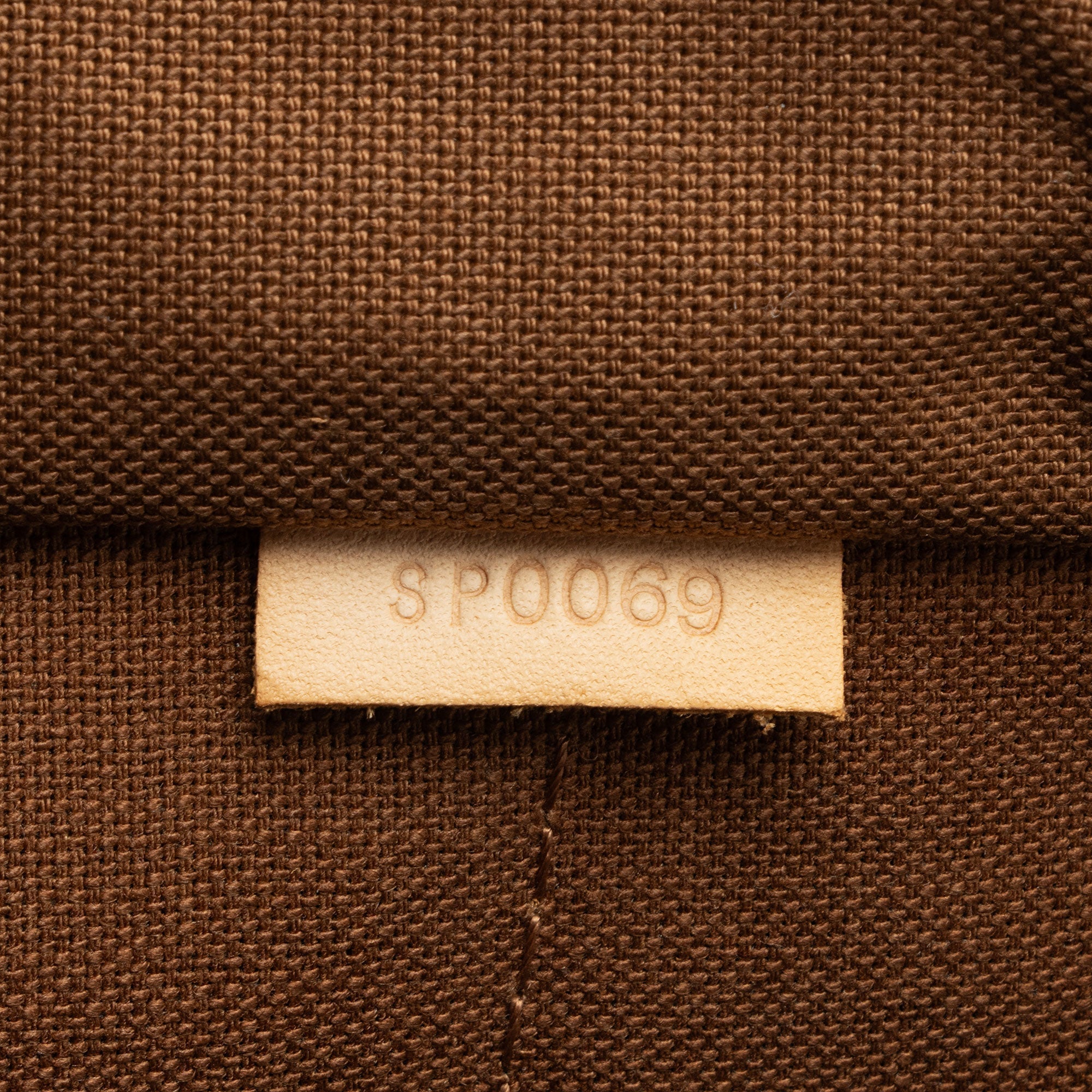 Louis Vuitton Monogram Canvas Montorgueil PM Shoulder Bag (SHF-sUoIOP)