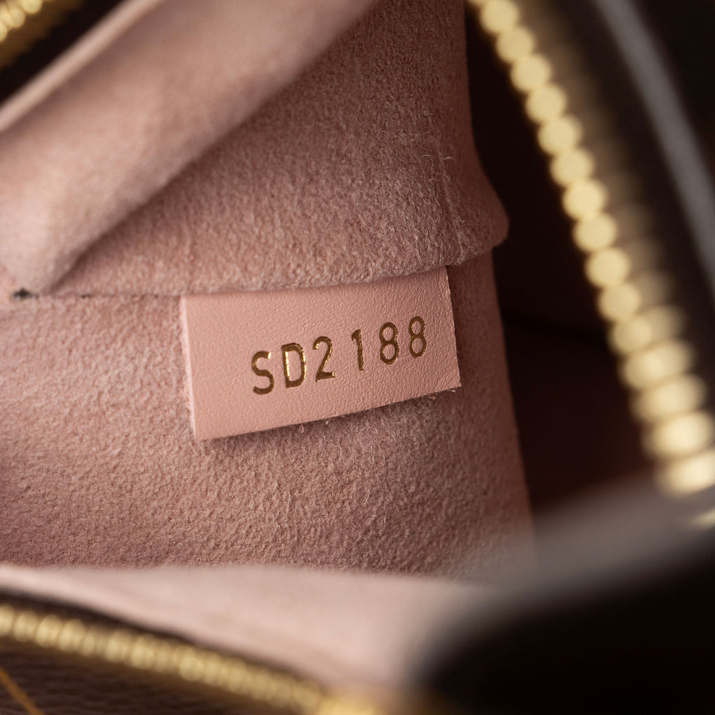 Louis Vuitton Monogram Canvas Neonoe MM Shoulder Bag (SHF-eZHU5B)