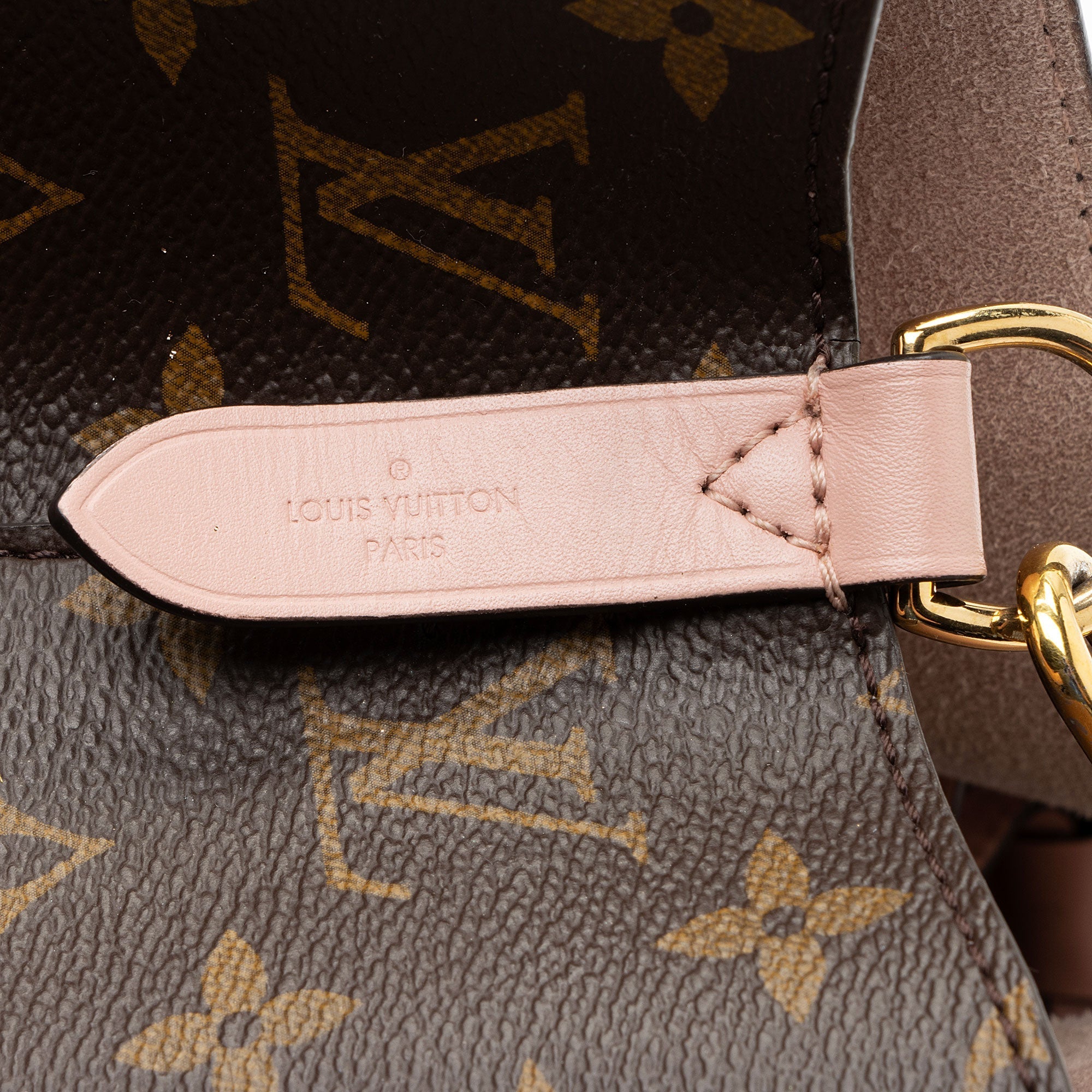 Louis Vuitton Monogram Canvas Neonoe MM Shoulder Bag (SHF-eZHU5B)
