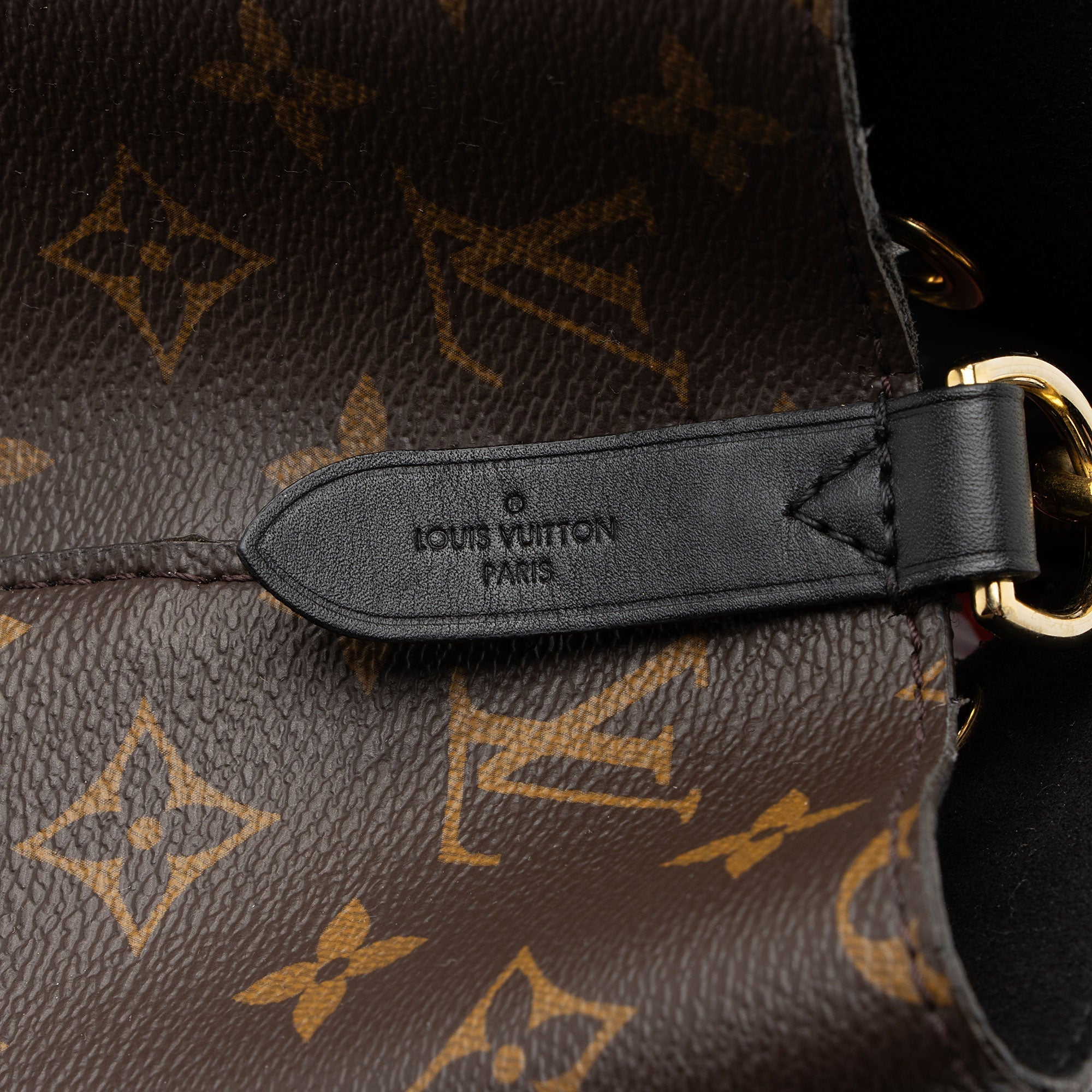 Louis Vuitton Monogram Canvas Neonoe MM Shoulder Bag (SHF-HVJkM1)