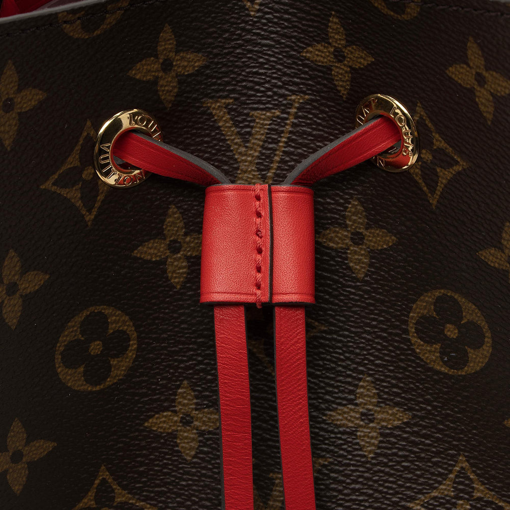 Louis Vuitton Monogram Canvas Neonoe Shoulder Bag (SHF-dz3gM8)