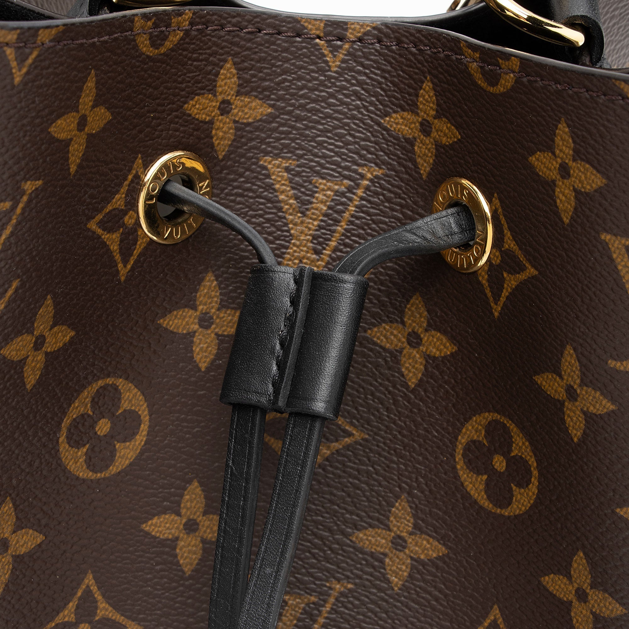 Louis Vuitton Monogram Canvas Neonoe Shoulder Bag (SHF-Gx4WX8)