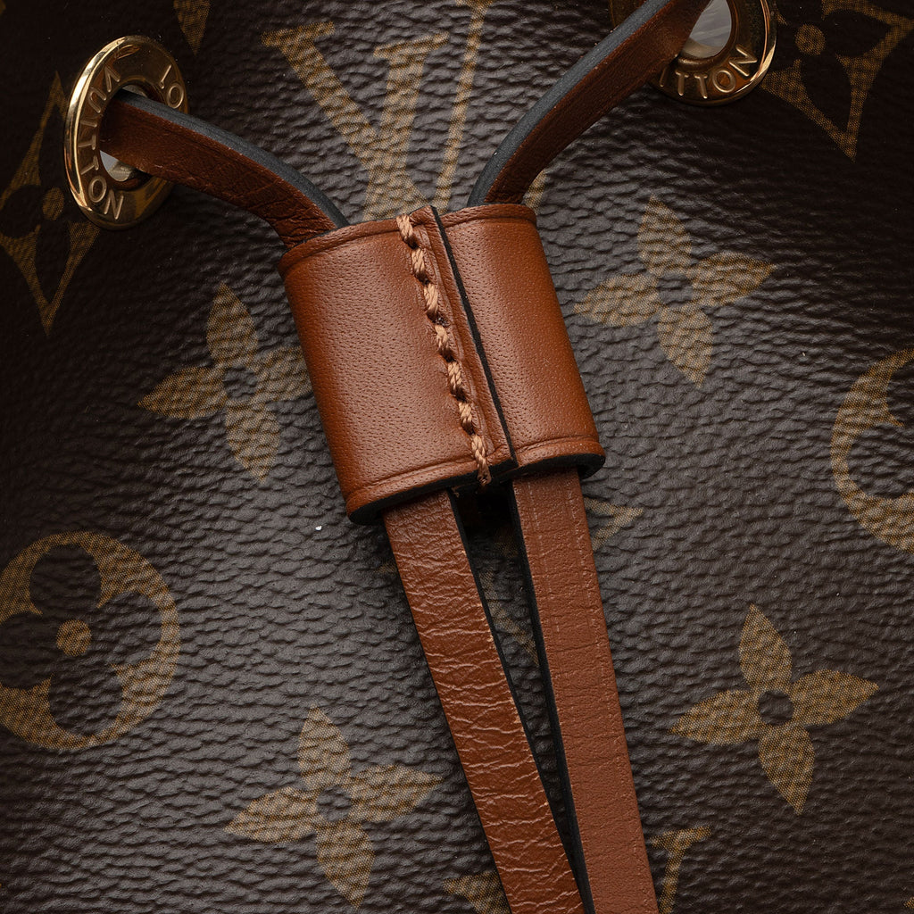 Louis Vuitton Monogram Canvas Neonoe Shoulder Bag (SHF-vTEOAx)