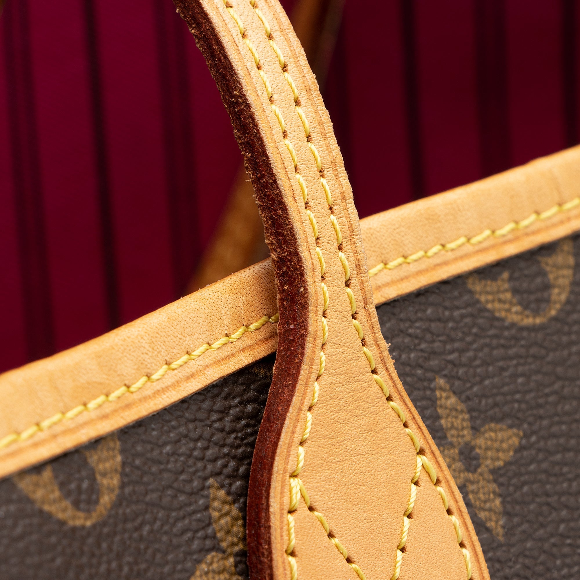 Louis Vuitton Monogram Canvas Neverfull GM Tote (SHF-23287)