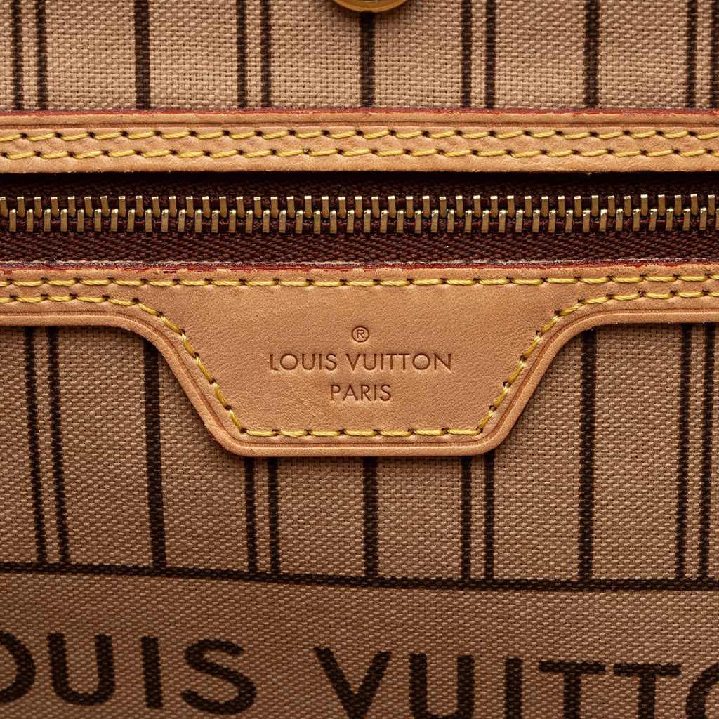 Louis Vuitton Monogram Canvas Neverfull GM Tote (SHF-JXI3Rz)