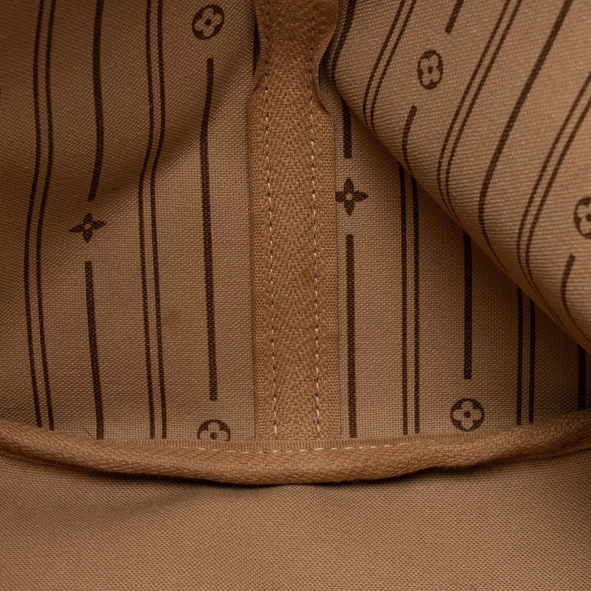 Louis Vuitton Monogram Canvas Neverfull GM Tote (SHF-jPL6oX)