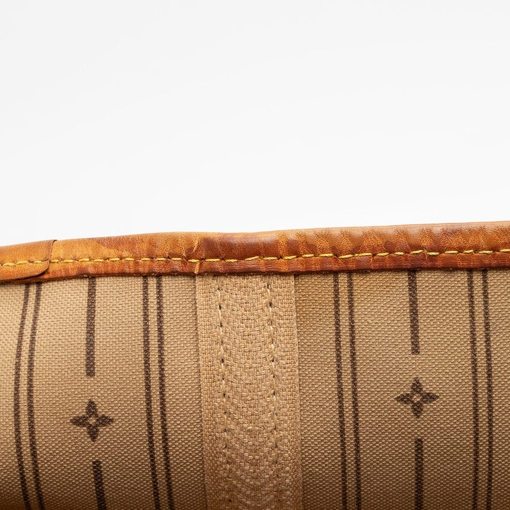Louis Vuitton Monogram Canvas Neverfull GM Tote (SHF-Uh954N)