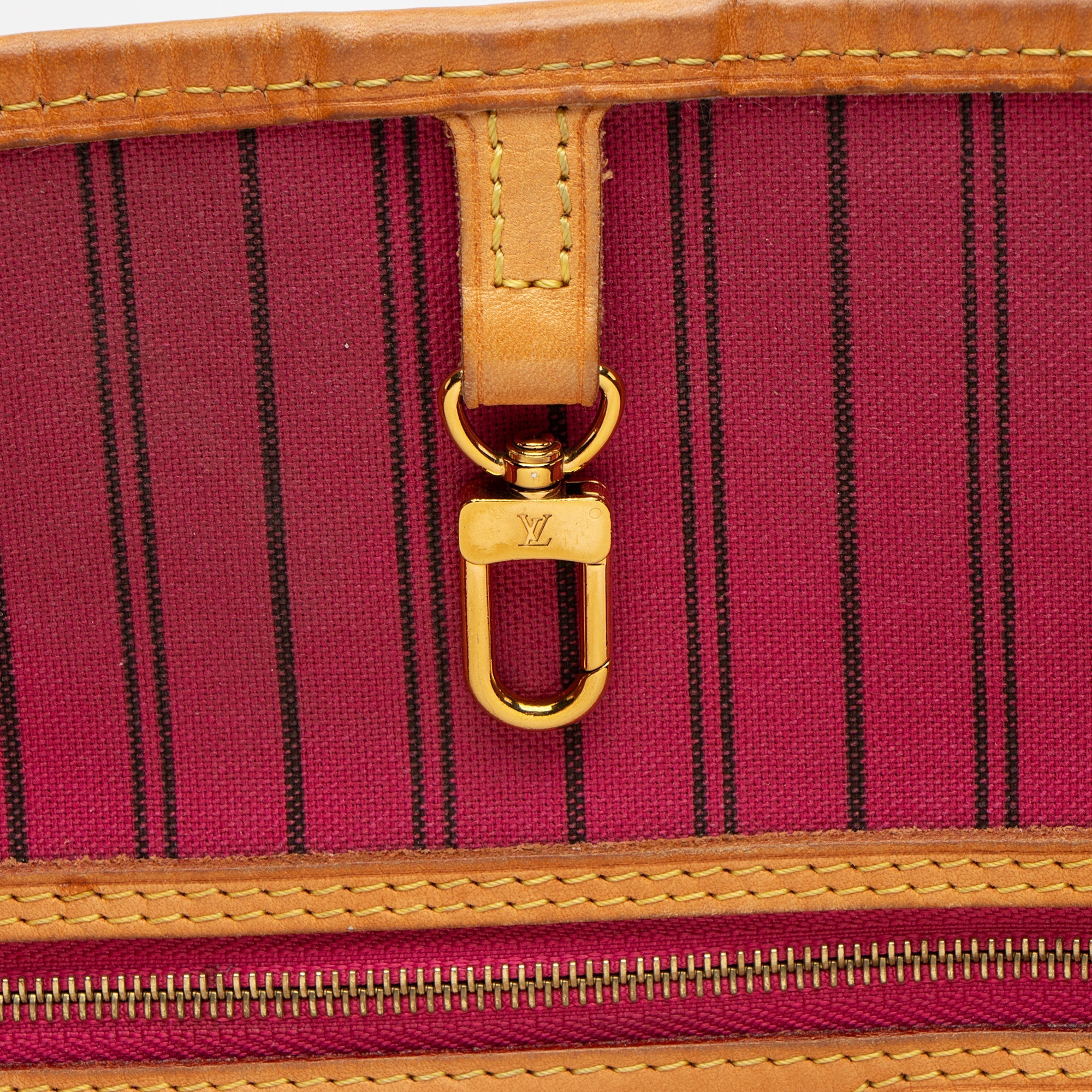 Louis Vuitton Monogram Canvas Neverfull GM Tote (SHF-cSGN8U)