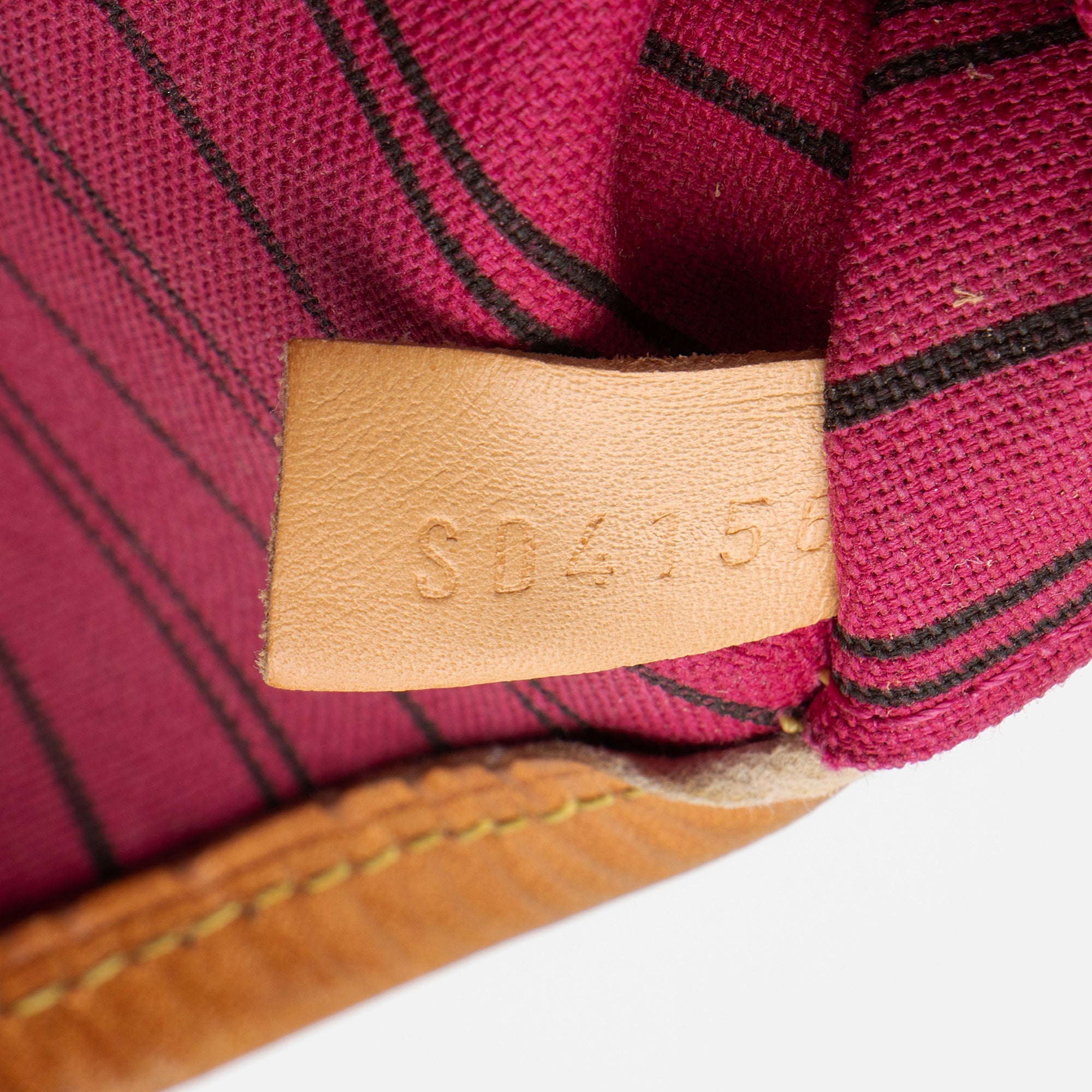 Louis Vuitton Monogram Canvas Neverfull GM Tote (SHF-cSGN8U)