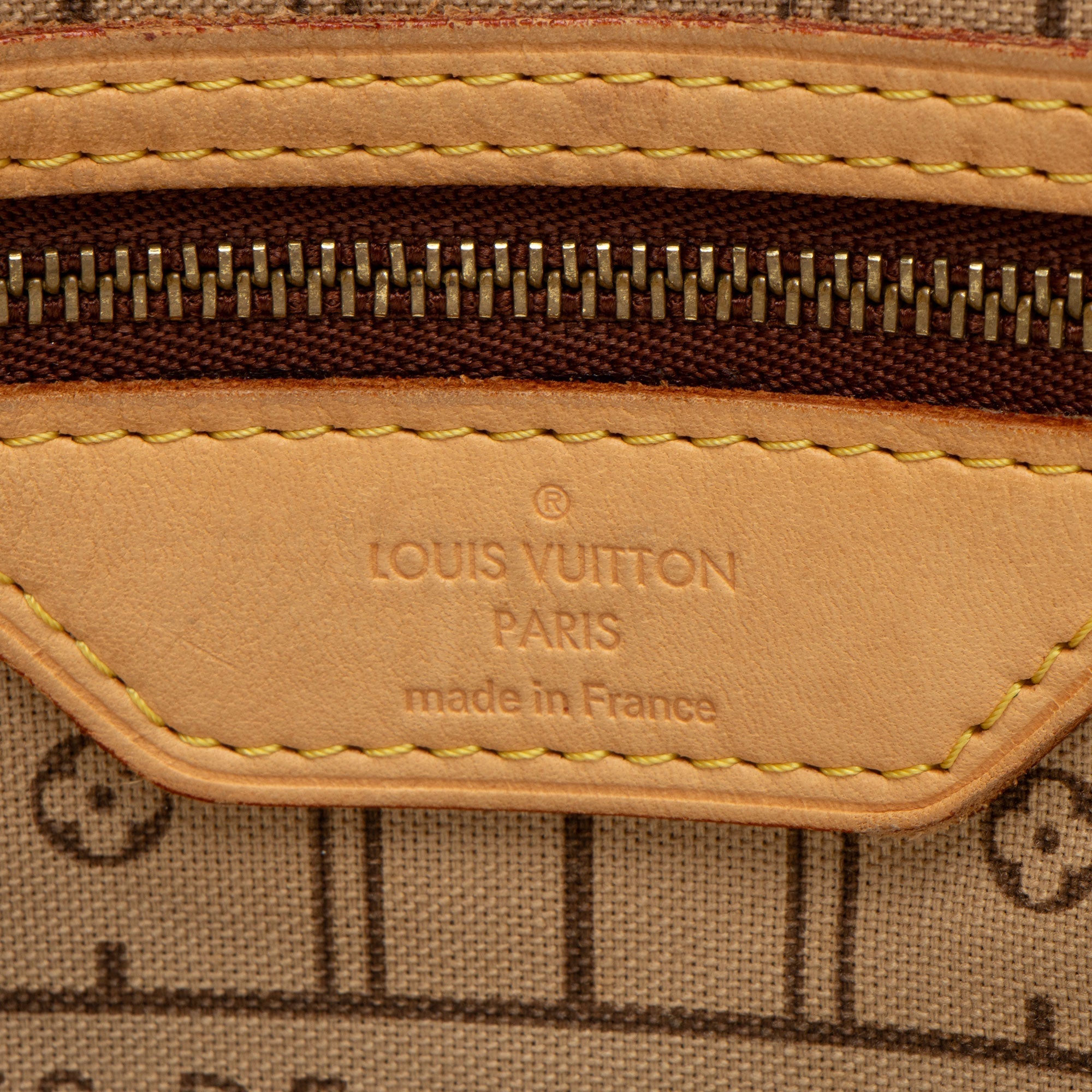Louis Vuitton Monogram Canvas Neverfull GM Tote (SHF-PXYjw3)
