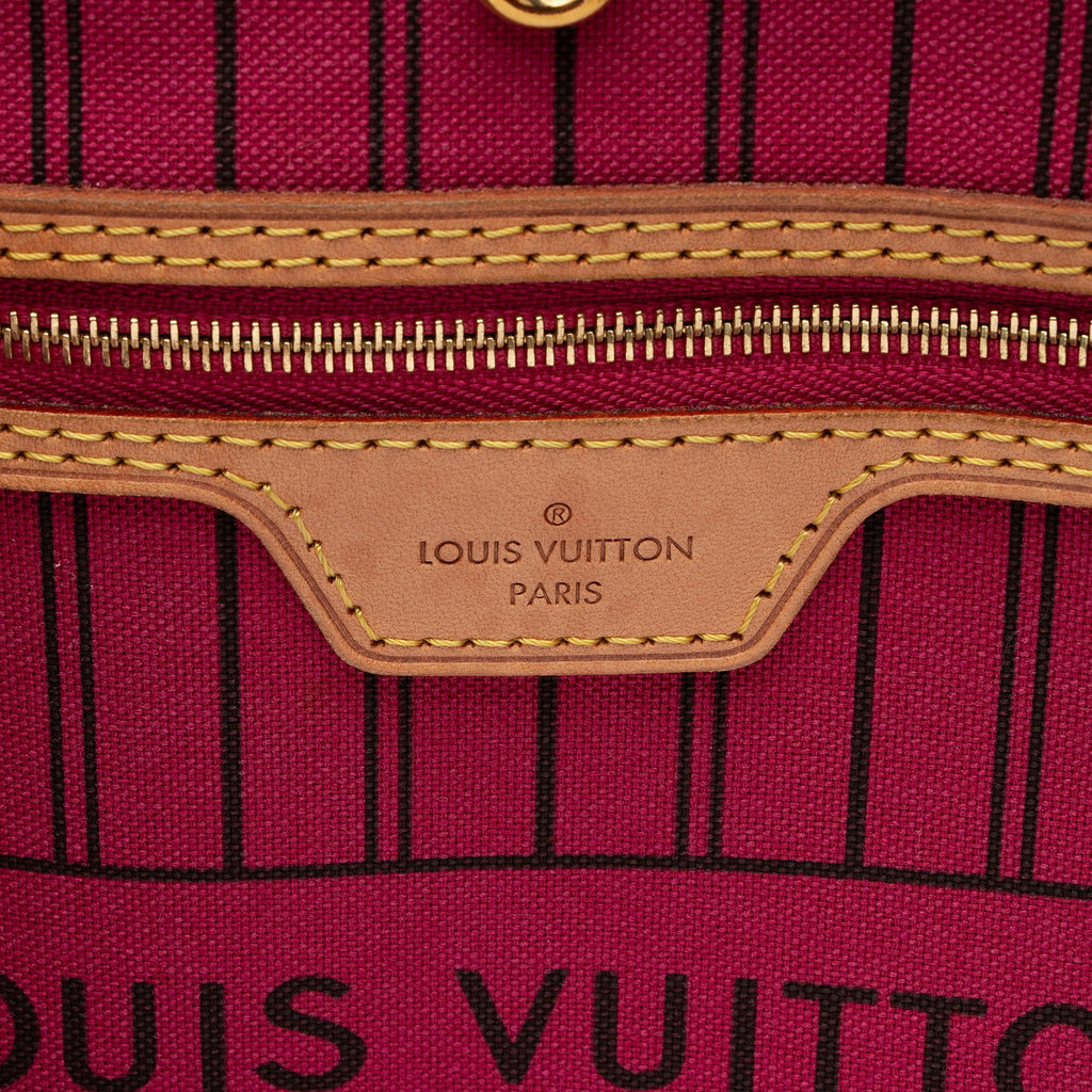 Louis Vuitton Monogram Canvas Neverfull GM Tote (SHF-O1LW0Q)