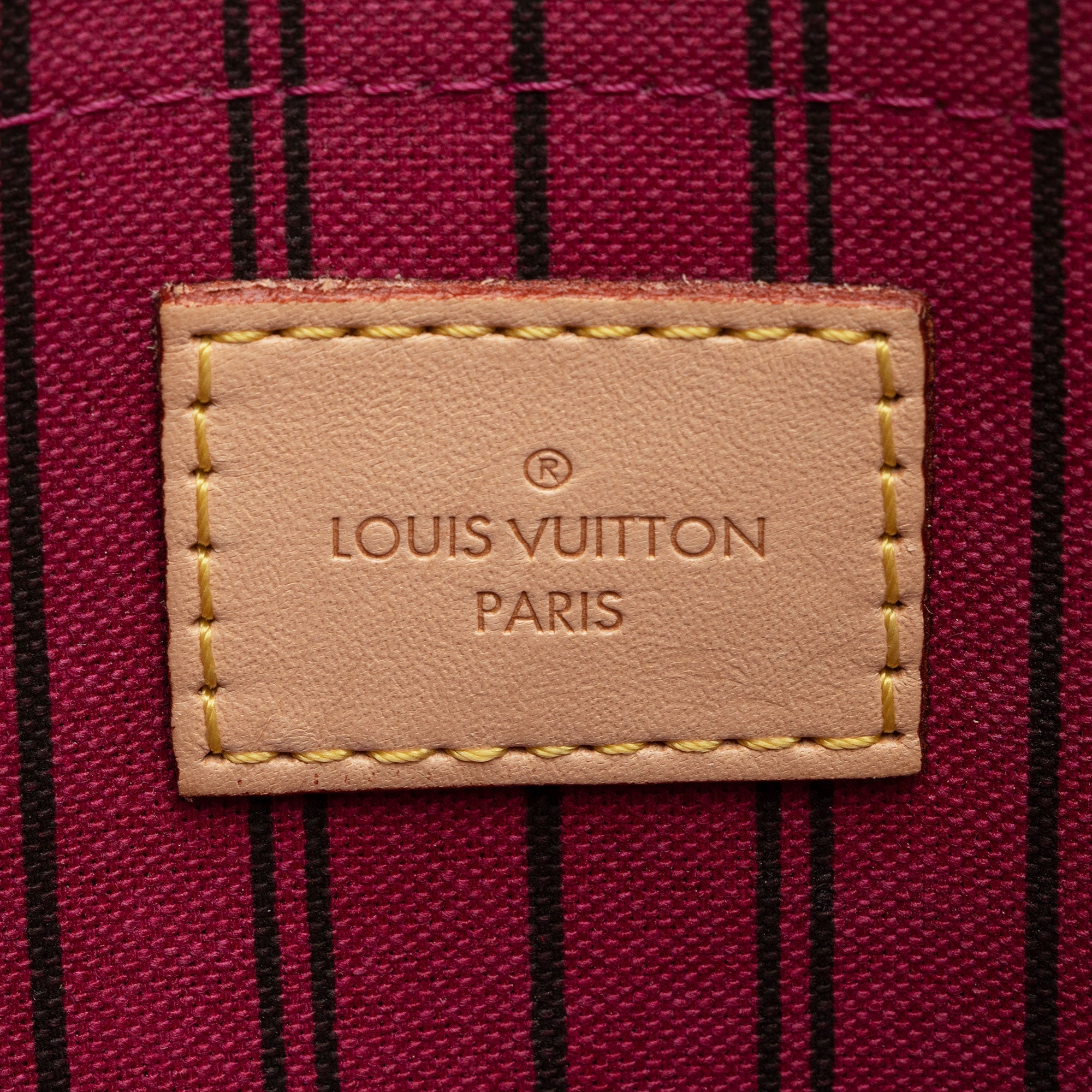 Louis Vuitton Monogram Canvas Neverfull MM Pochette (SHF-QUBONp)