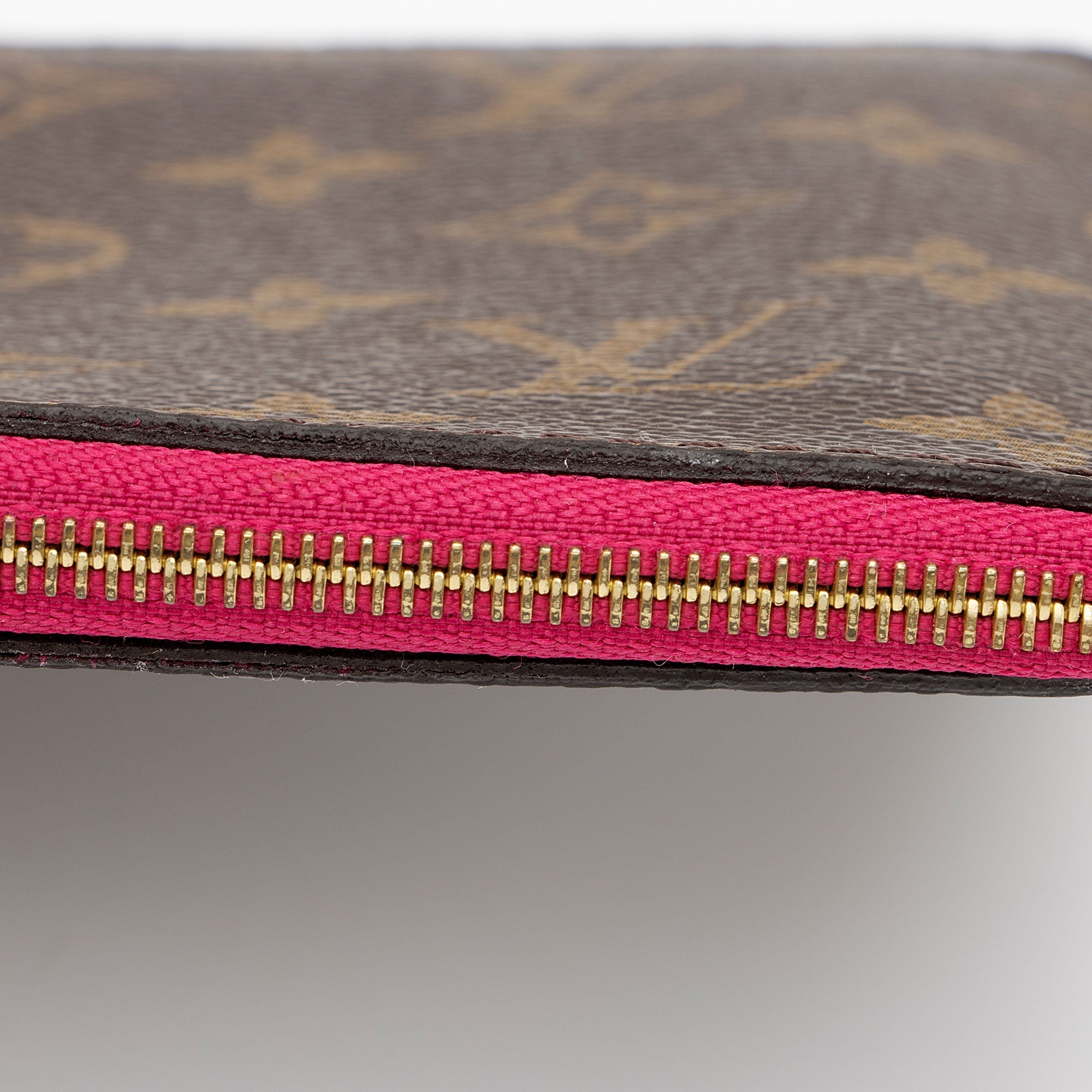 Louis Vuitton Monogram Canvas Neverfull MM Pochette (SHF-kgyF1G)