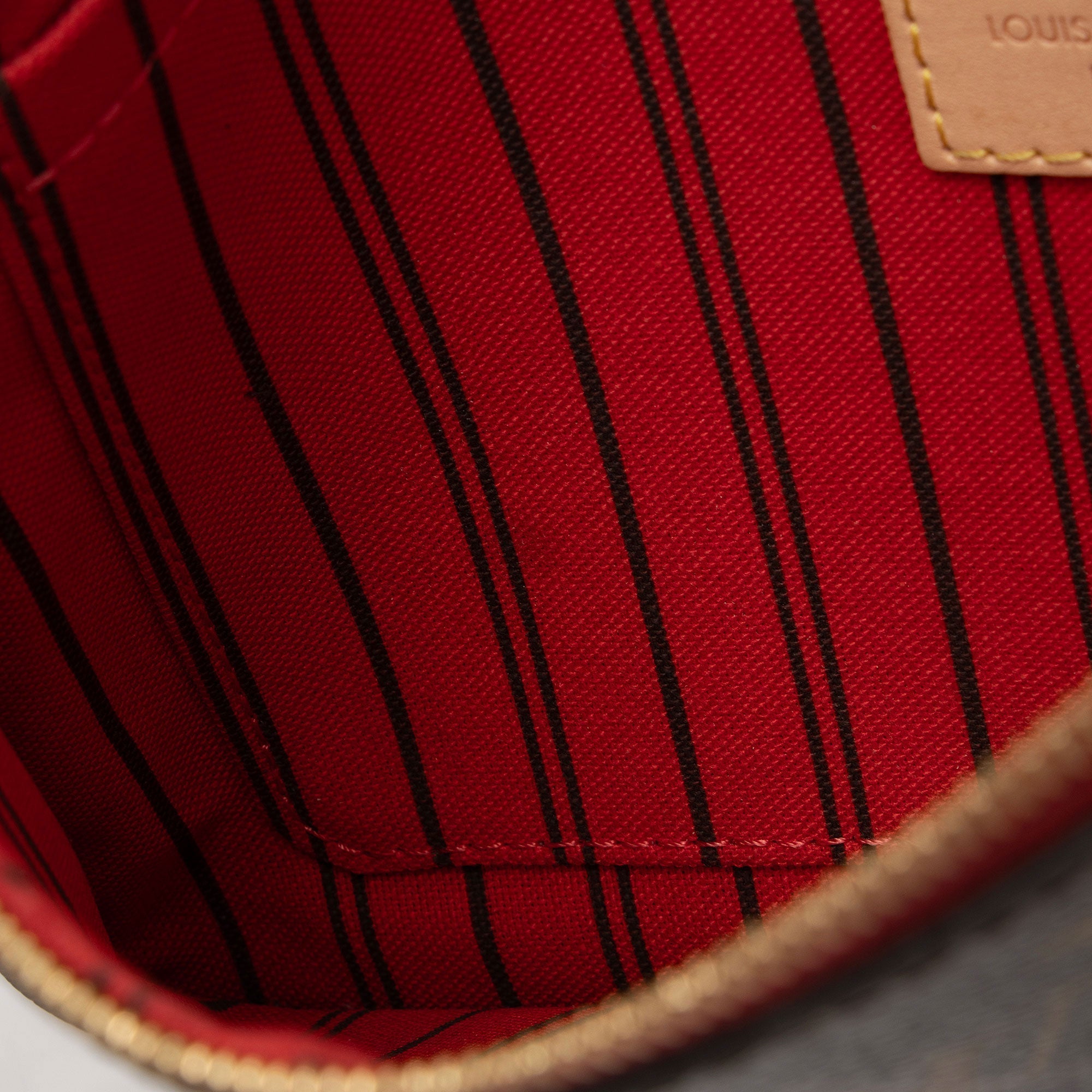 Louis Vuitton Monogram Canvas Neverfull MM Pochette (SHF-xL3vc8)