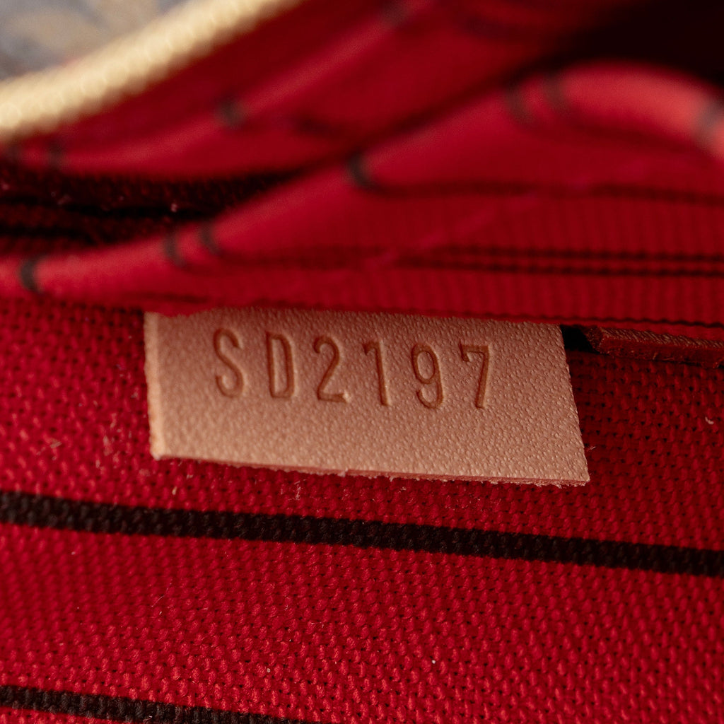 Louis Vuitton Monogram Canvas Neverfull MM Pochette (SHF-ZwlYNZ)