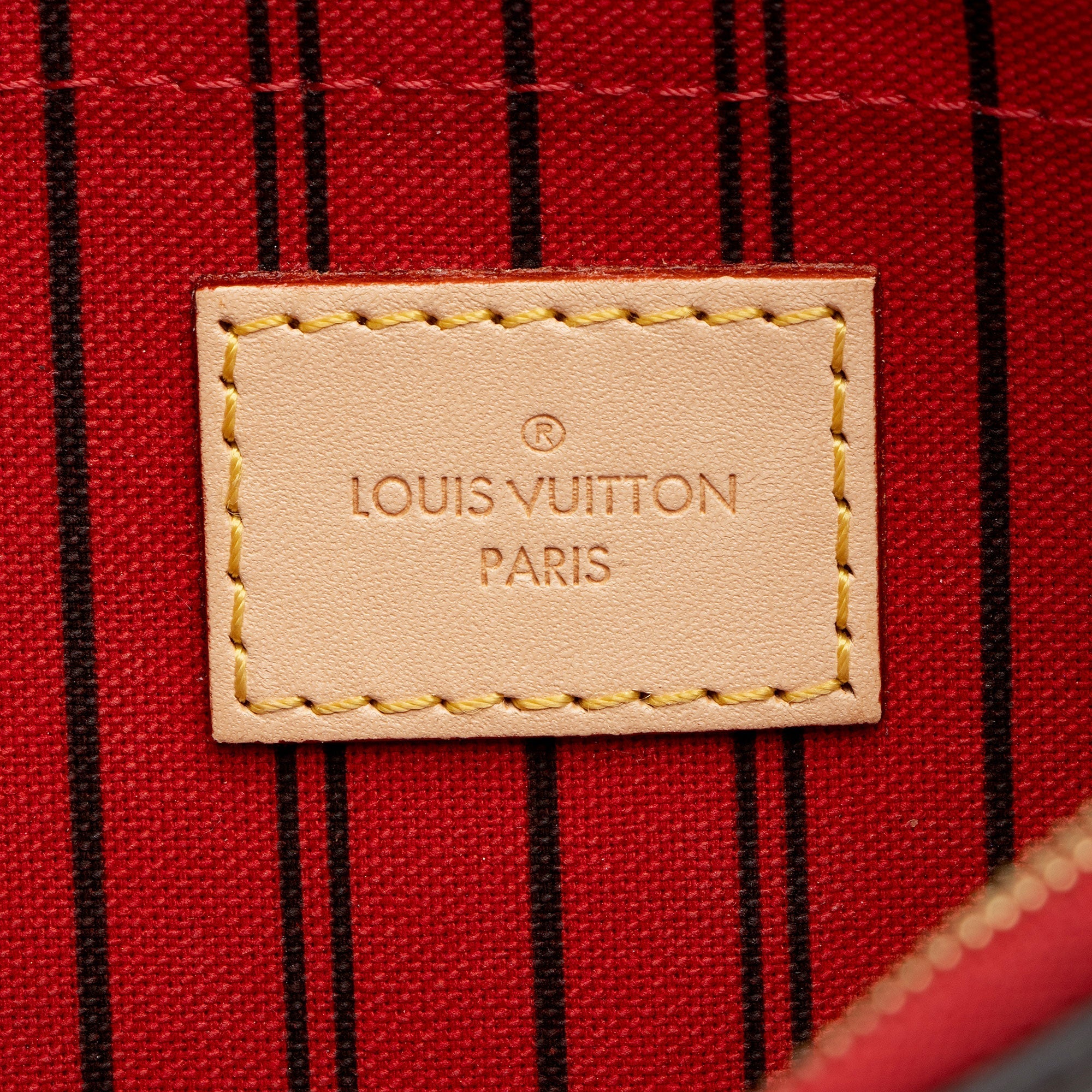 Louis Vuitton Monogram Canvas Neverfull MM Pochette (SHF-ZwlYNZ)