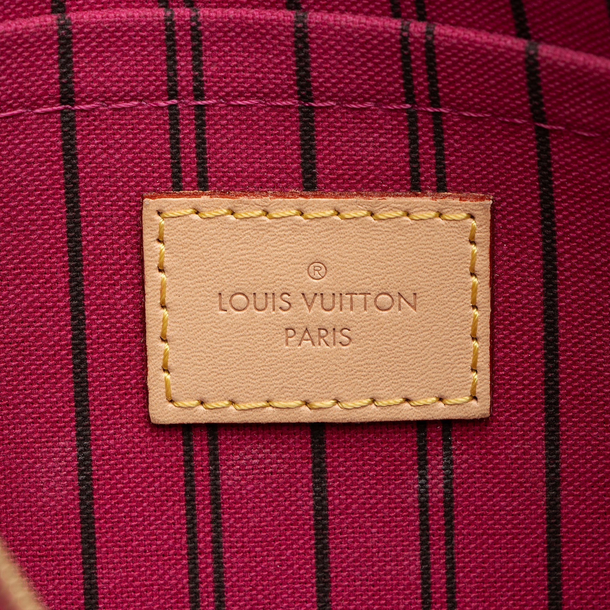 Louis Vuitton Monogram Canvas Neverfull MM Pochette (SHF-arTCQs)