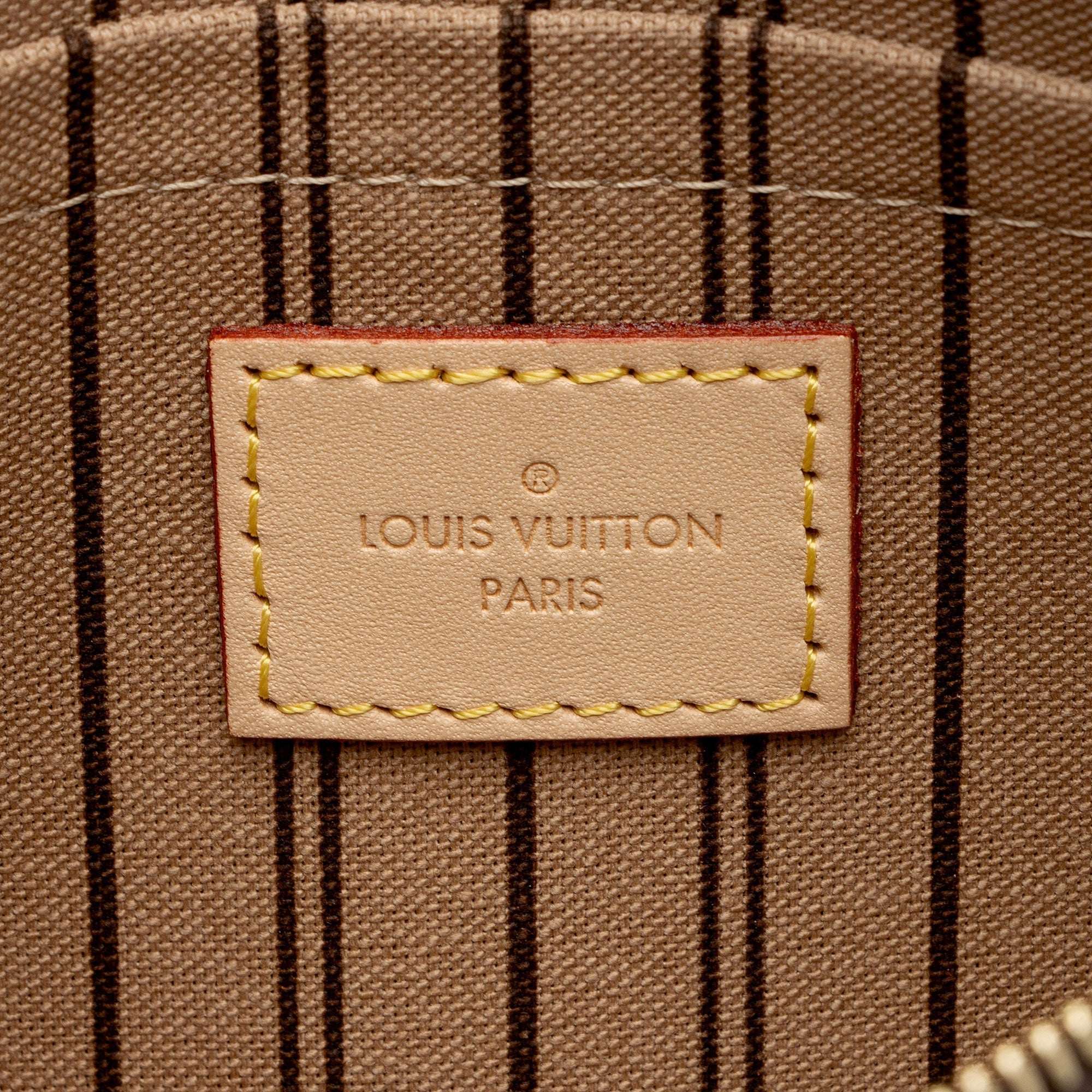 Louis Vuitton Monogram Canvas Neverfull MM Pochette (SHF-5FUPrH)