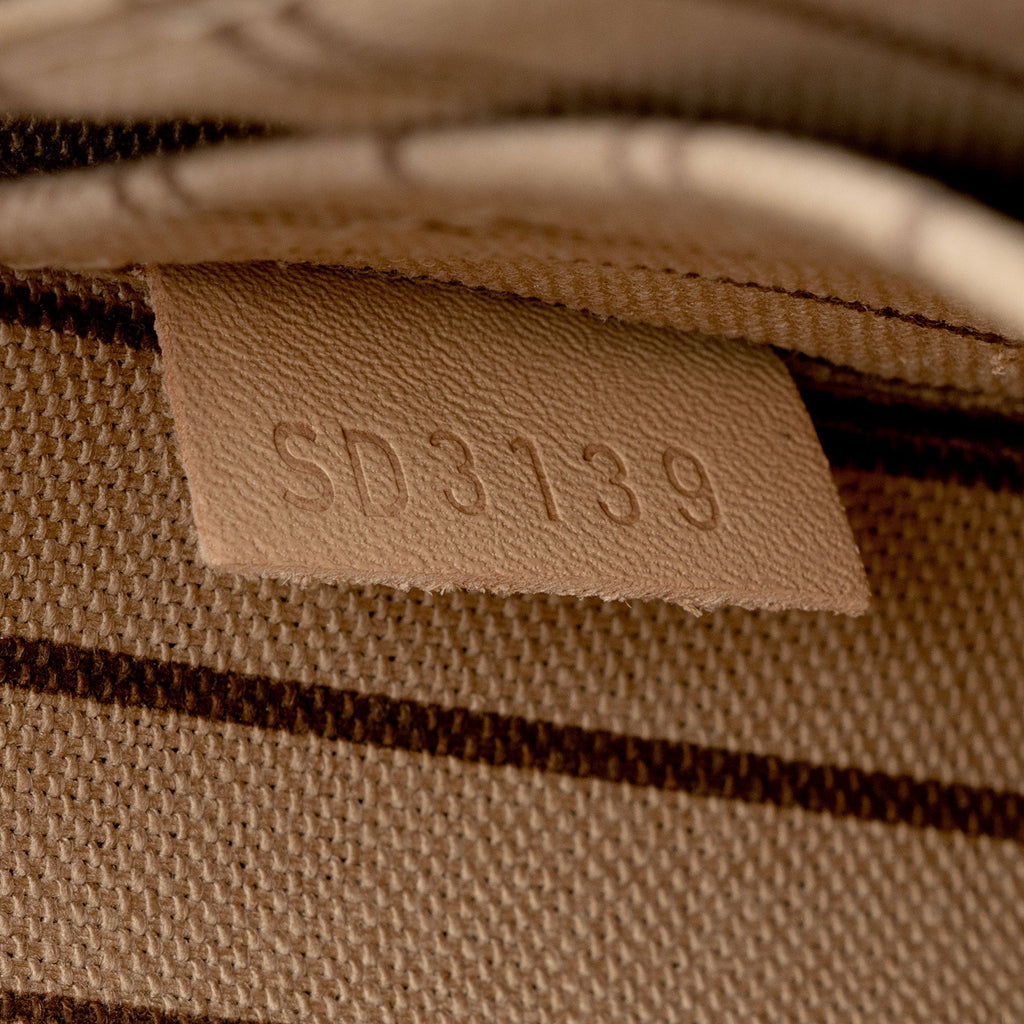 Louis Vuitton Monogram Canvas Neverfull MM Pochette (SHF-DT5Q7N)