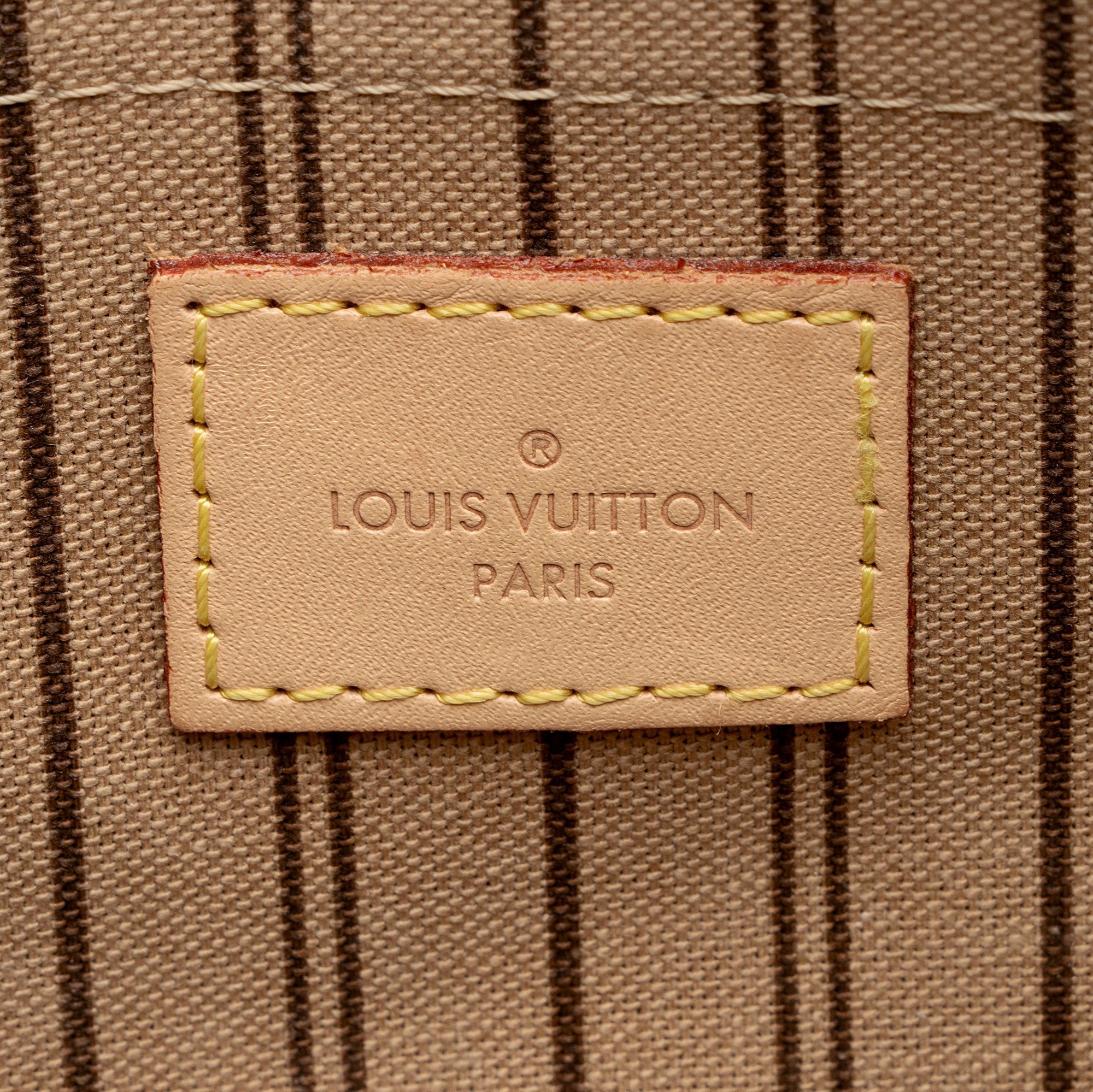 Louis Vuitton Monogram Canvas Neverfull MM Pochette (SHF-DT5Q7N)