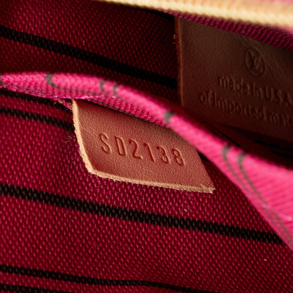 Louis Vuitton Monogram Canvas Neverfull MM Pochette