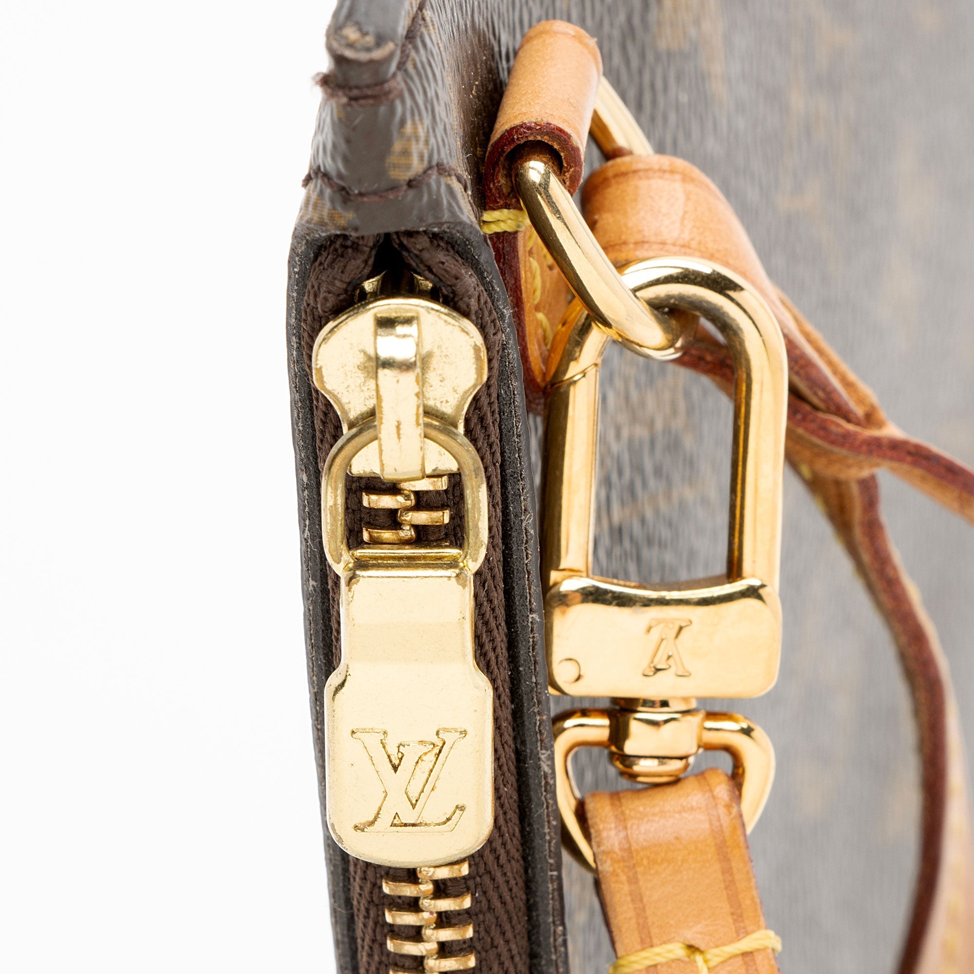 Louis Vuitton Monogram Canvas Neverfull MM Pochette