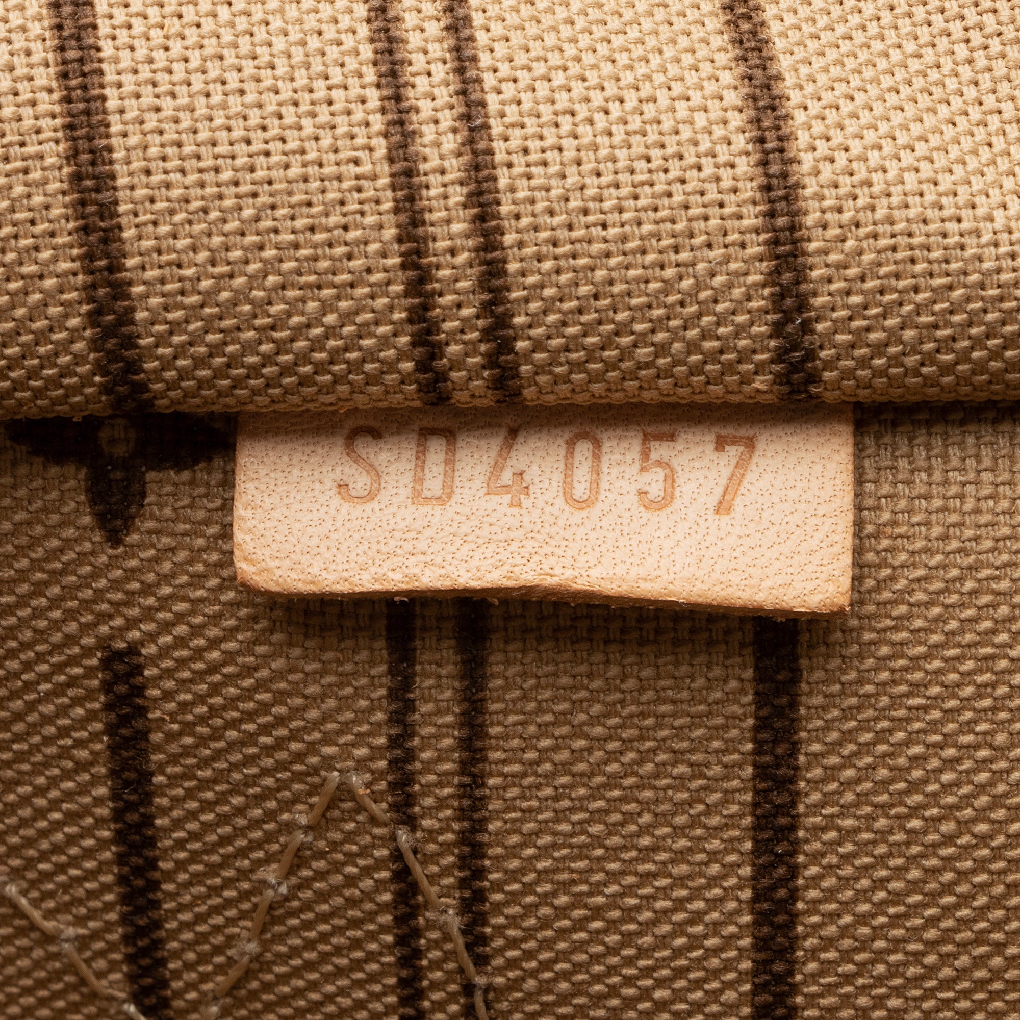 Louis Vuitton Monogram Canvas Neverfull MM Tote (SHF-Wz20wr)