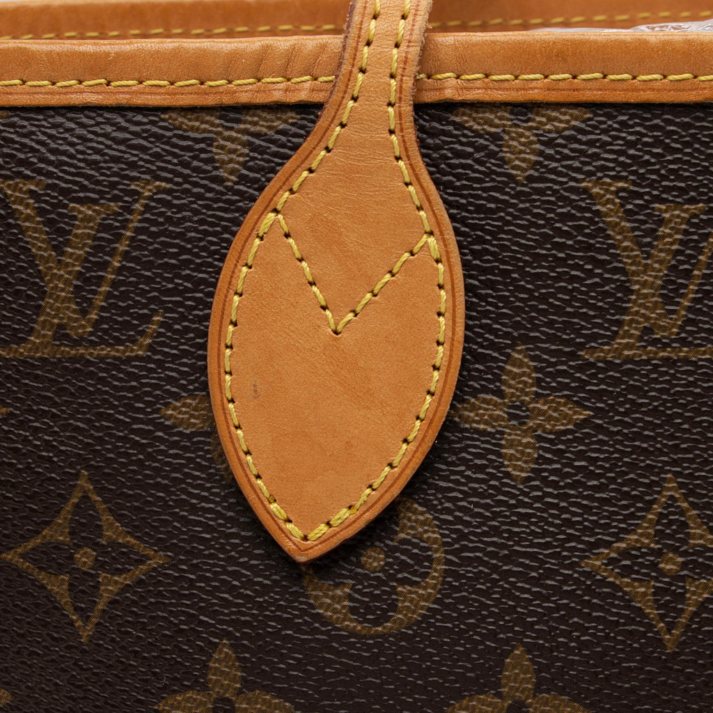 Louis Vuitton Monogram Canvas Neverfull MM Tote (SHF-iwDHmu)