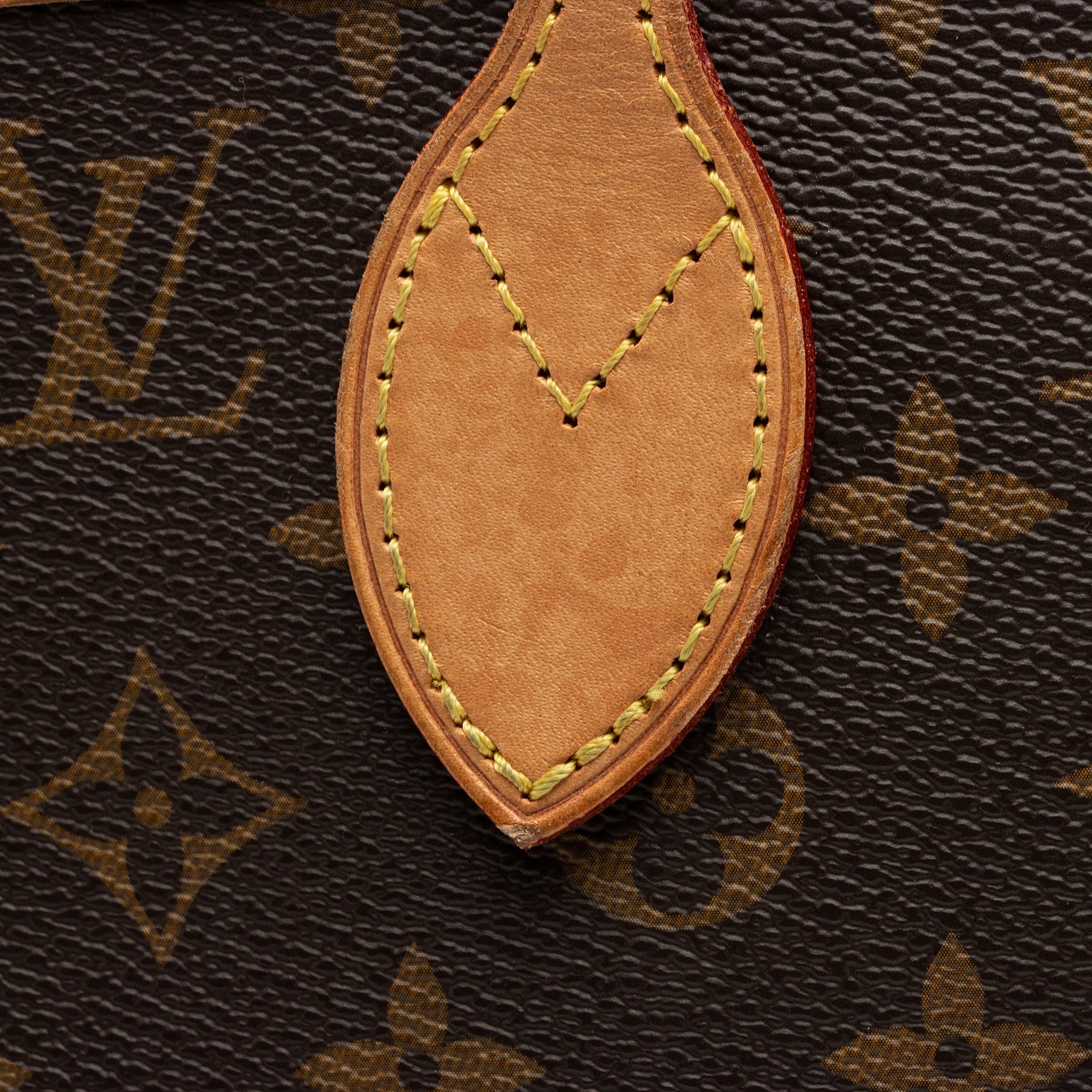 Louis Vuitton Monogram Canvas Neverfull MM Tote (SHF-jBZVKi)