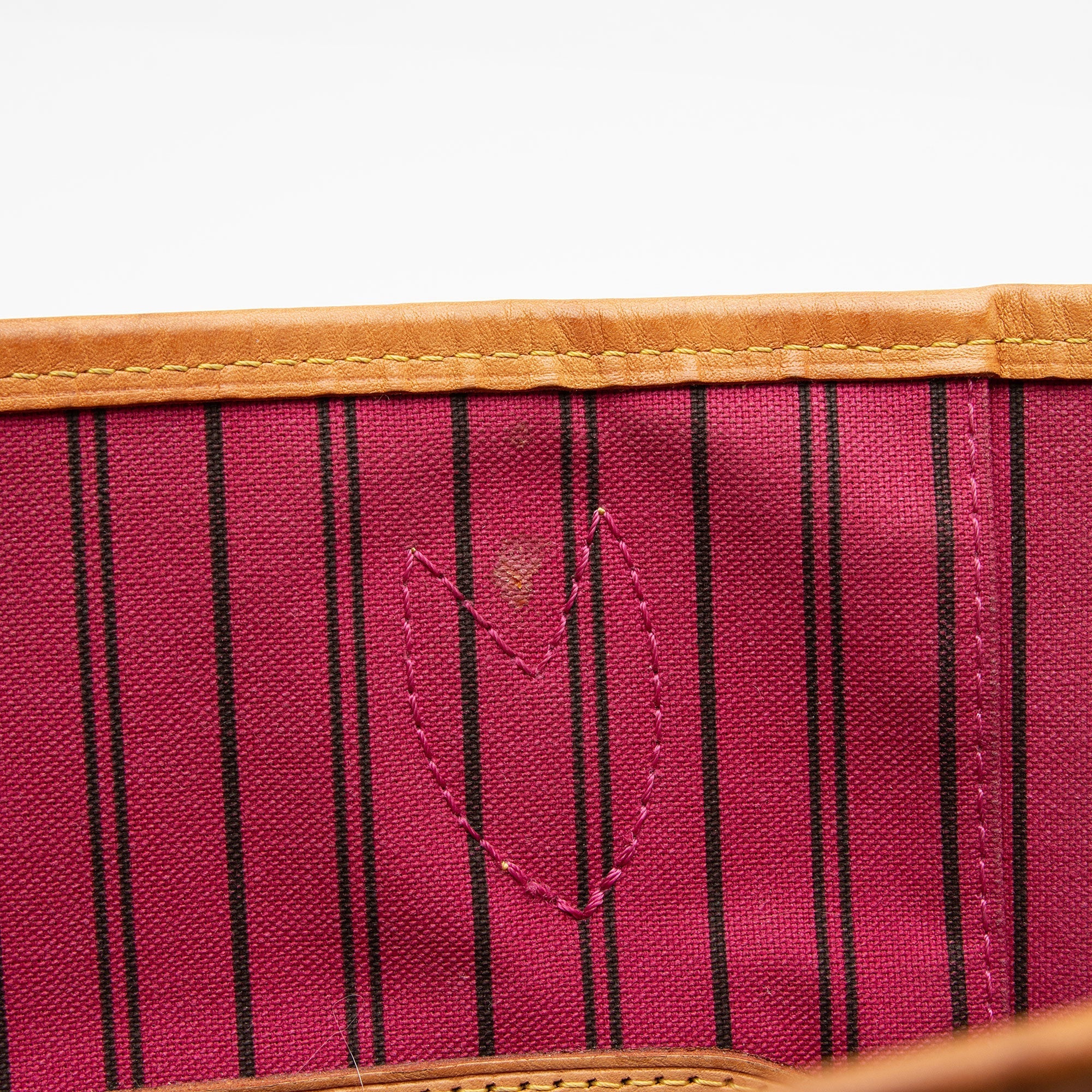 Louis Vuitton Monogram Canvas Neverfull MM Tote (SHF-jBZVKi)