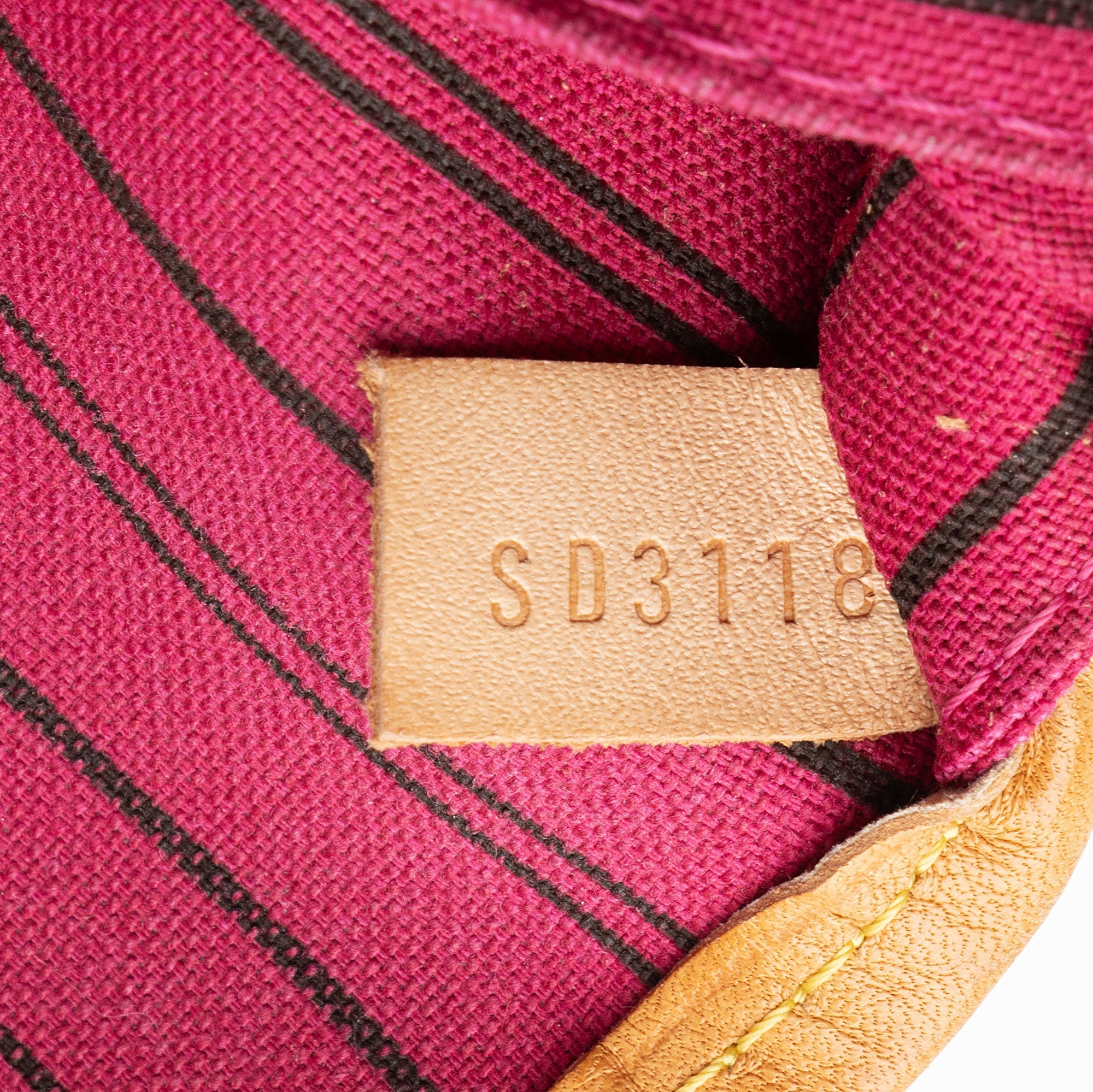 Louis Vuitton Monogram Canvas Neverfull MM Tote (SHF-Rk0aBf)