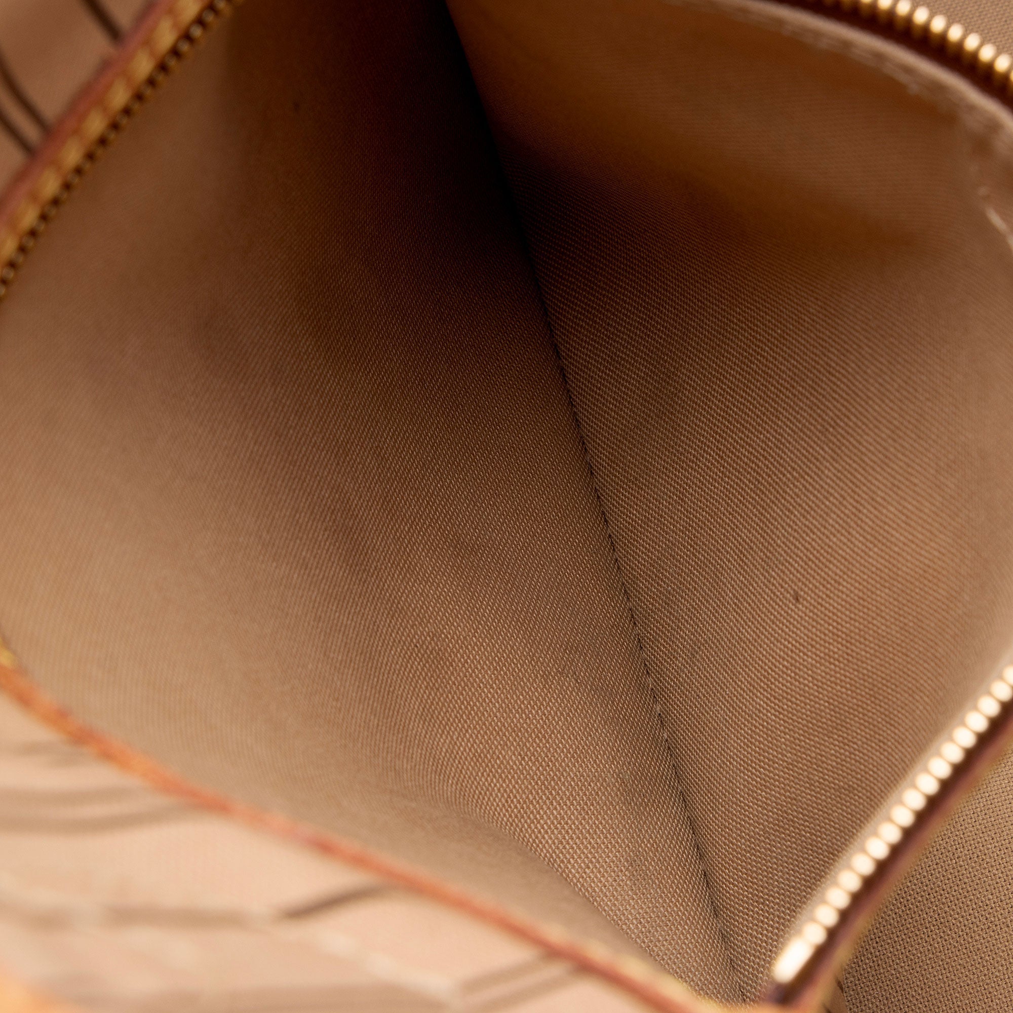 Louis Vuitton Monogram Canvas Neverfull MM Tote (SHF-k6wJSh)