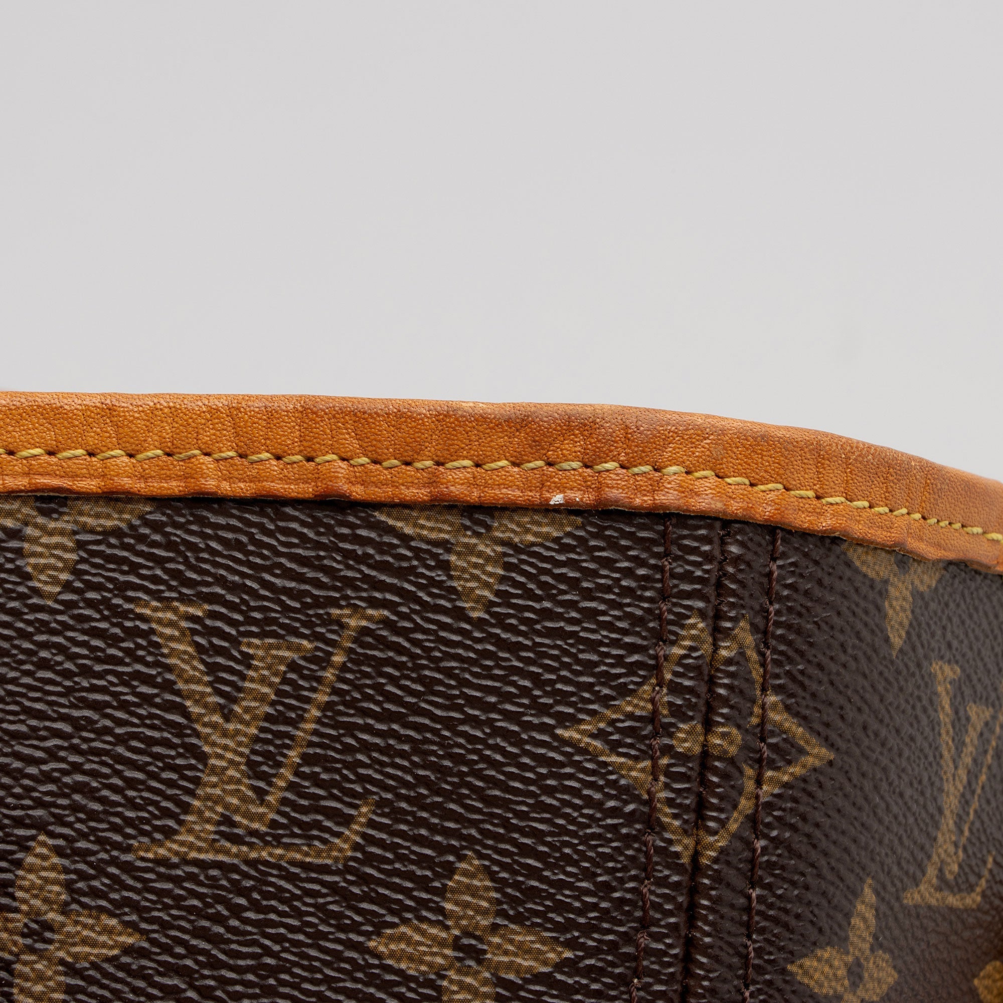 Louis Vuitton Monogram Canvas Neverfull MM Tote (SHF-EKwIkP)