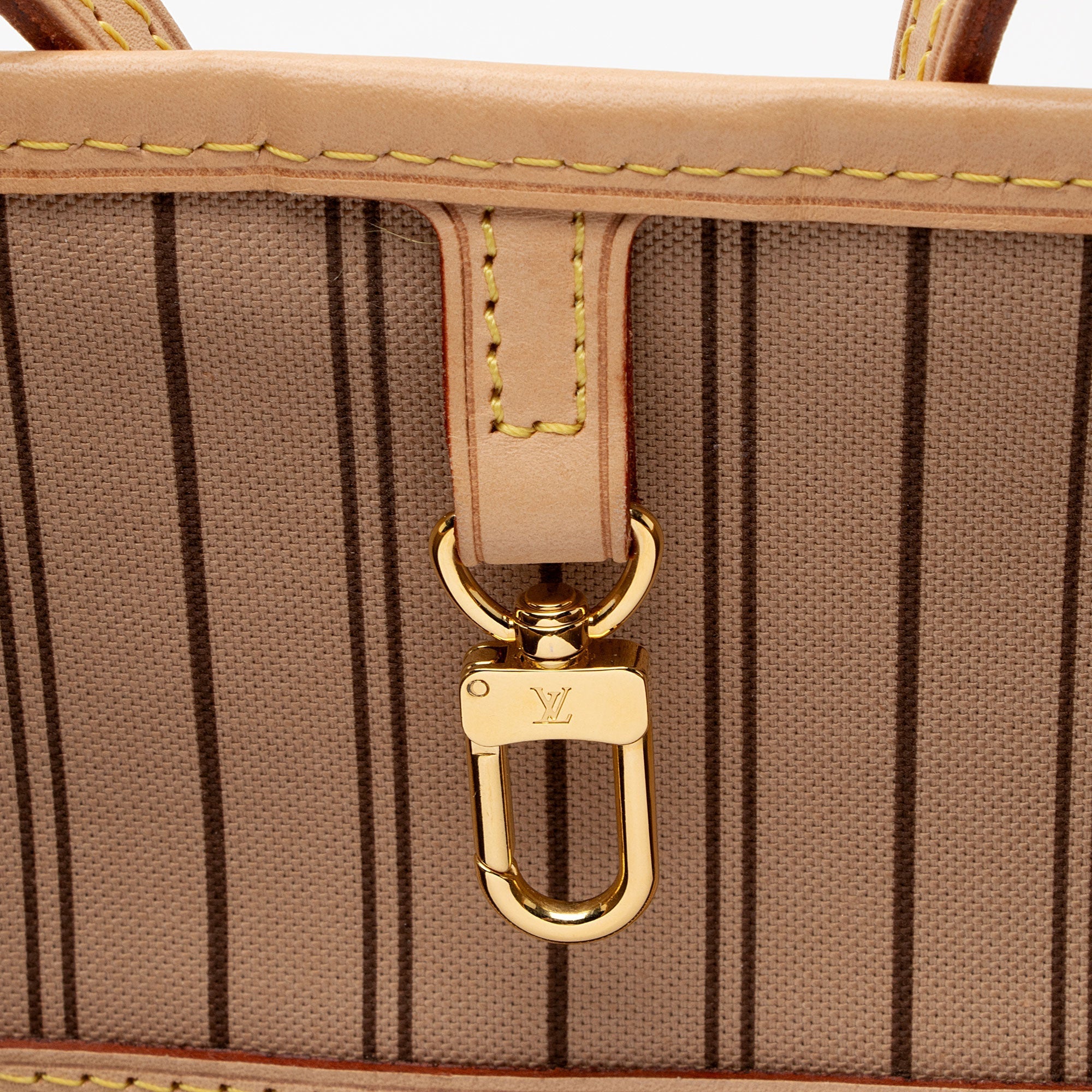 Louis Vuitton Monogram Canvas Neverfull MM Tote (SHF-dyPkMZ)