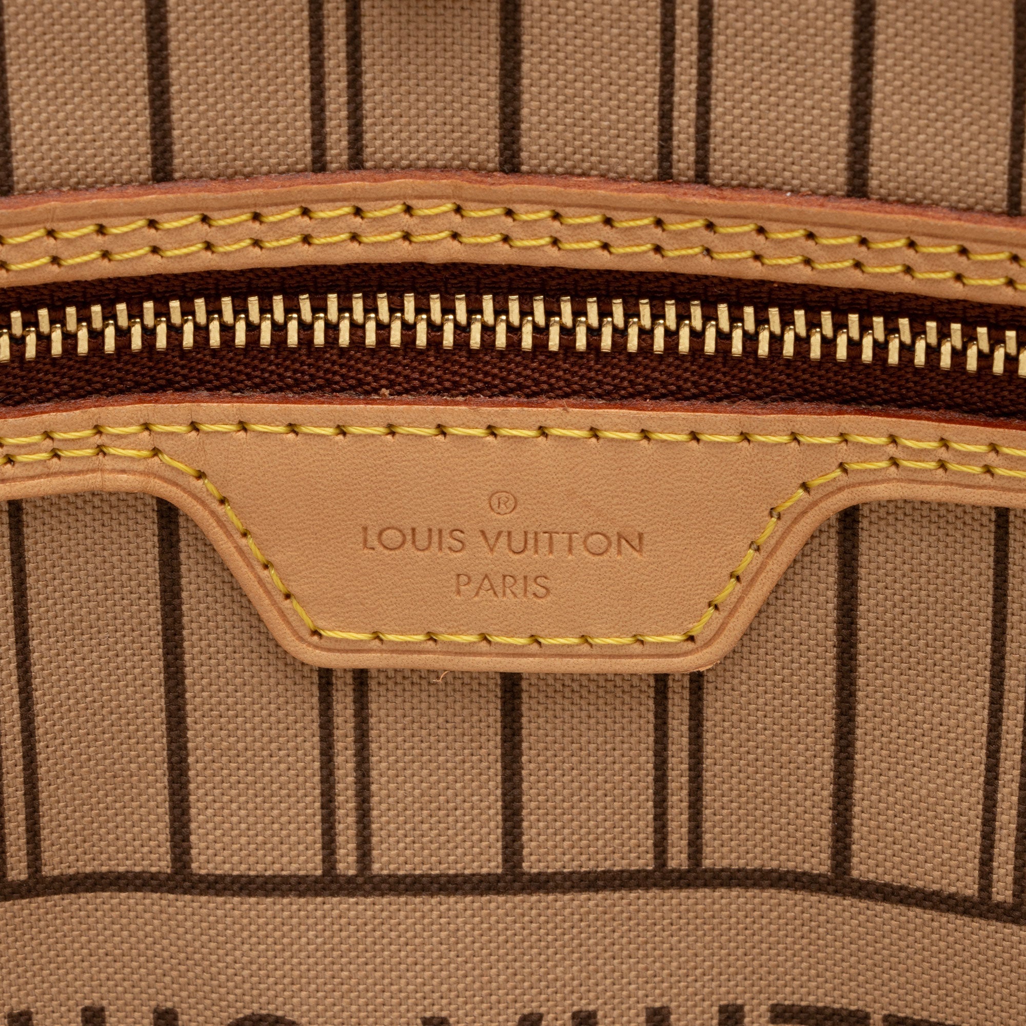 Louis Vuitton Monogram Canvas Neverfull MM Tote (SHF-tqTLZz)