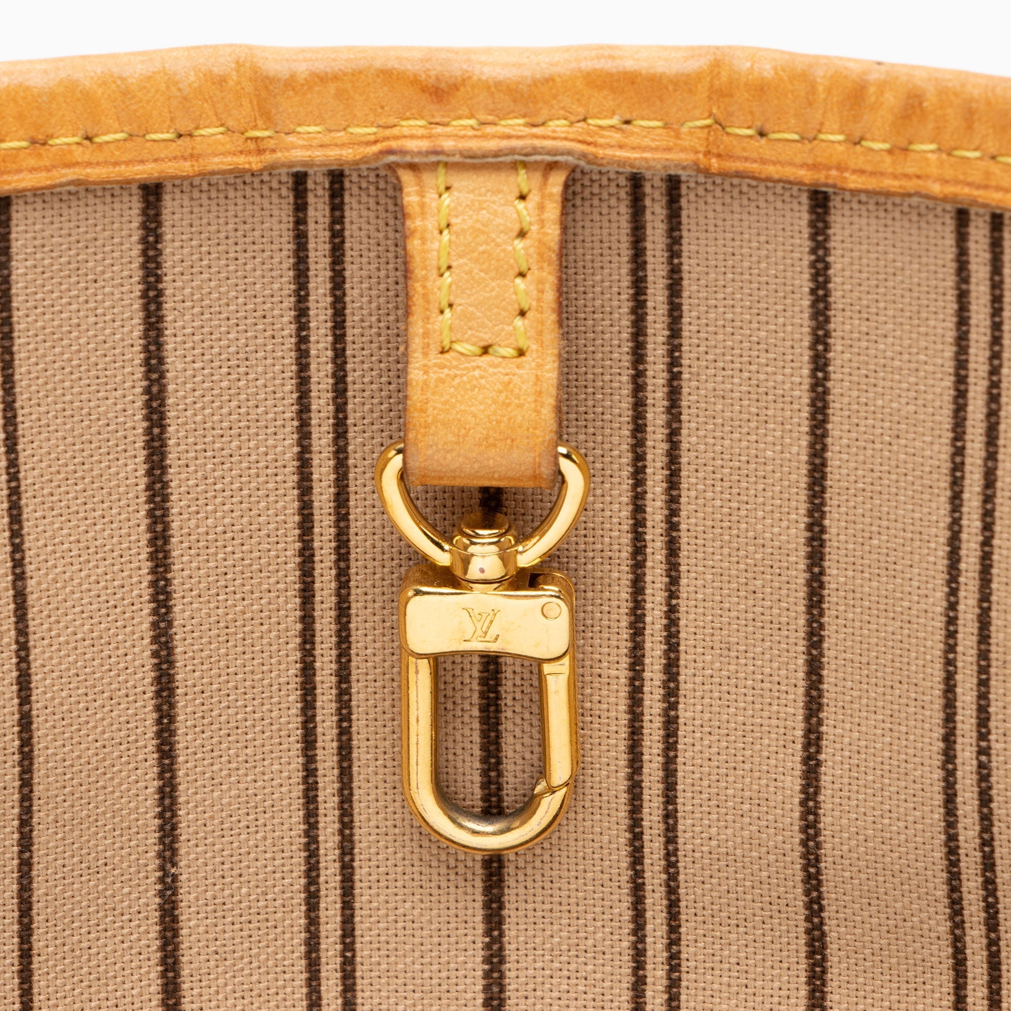 Louis Vuitton Monogram Canvas Neverfull MM Tote (SHF-gskeV5)
