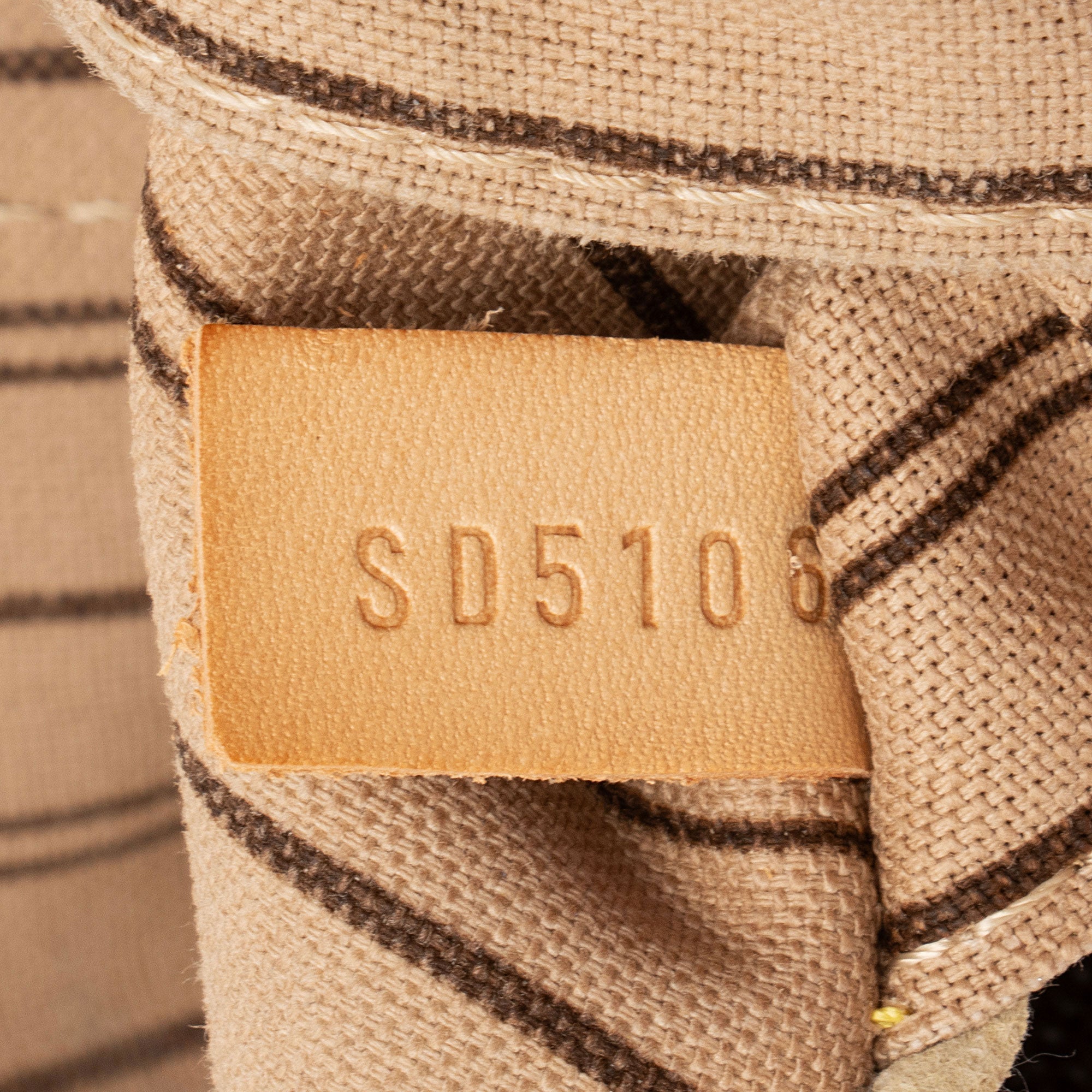 Louis Vuitton Monogram Canvas Neverfull MM Tote (SHF-gskeV5)