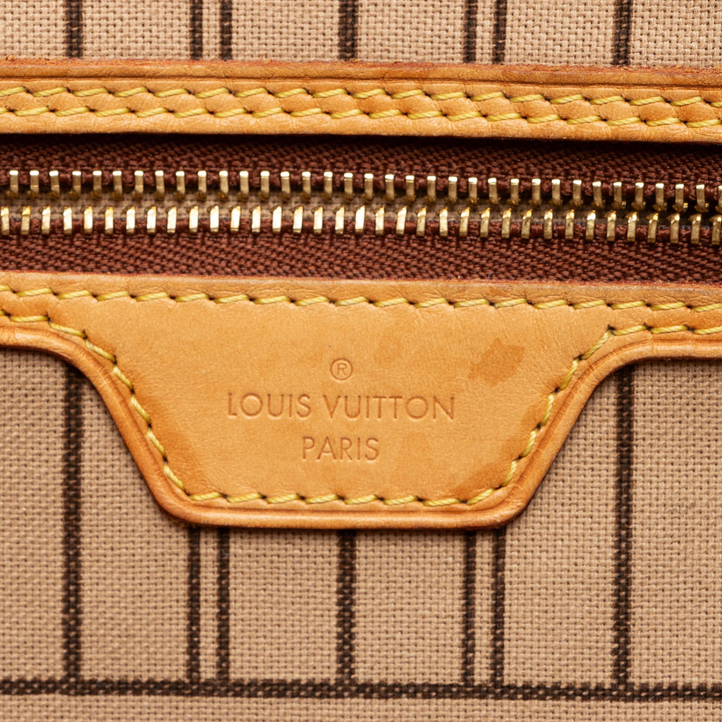 Louis Vuitton Monogram Canvas Neverfull MM Tote (SHF-gskeV5)