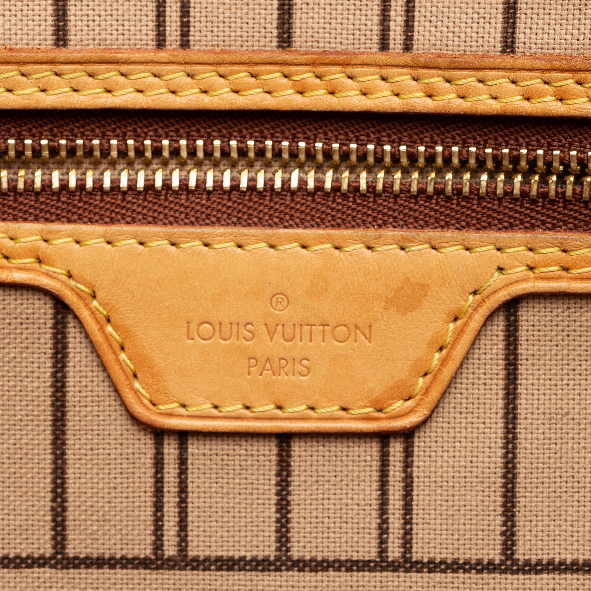 Louis Vuitton Monogram Canvas Neverfull MM Tote (SHF-gskeV5)