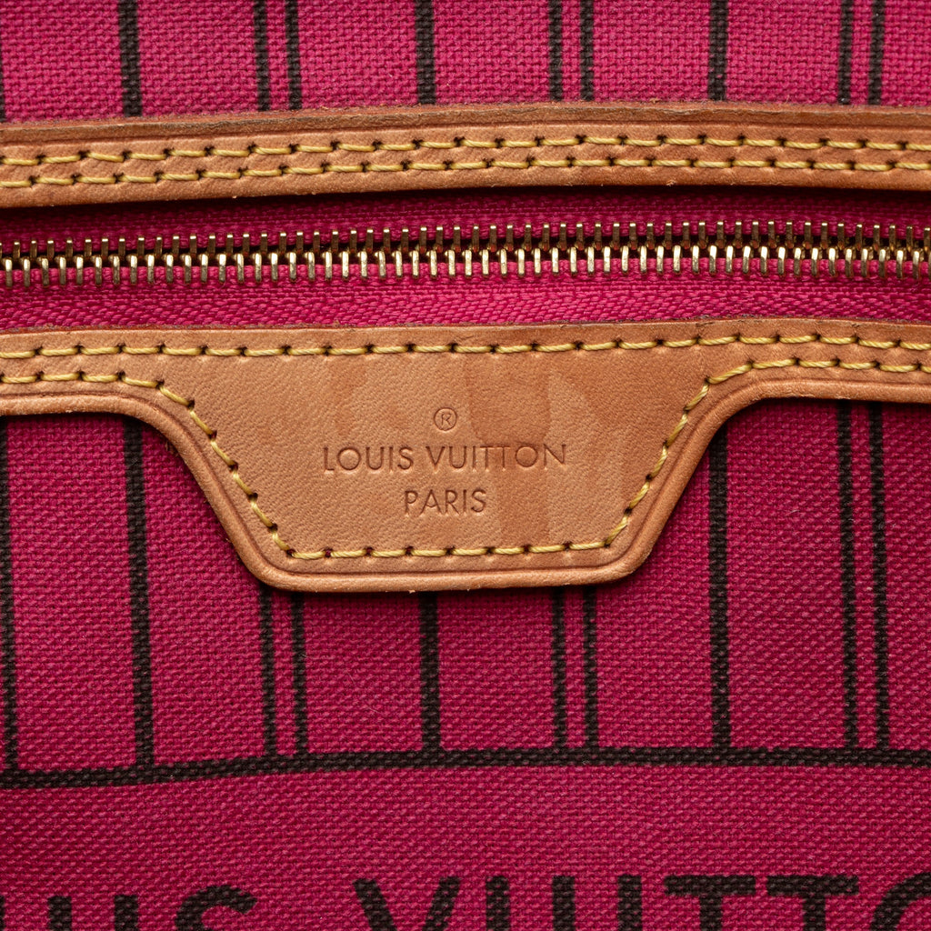 Louis Vuitton Monogram Canvas Neverfull MM Tote (SHF-JvX4OJ)