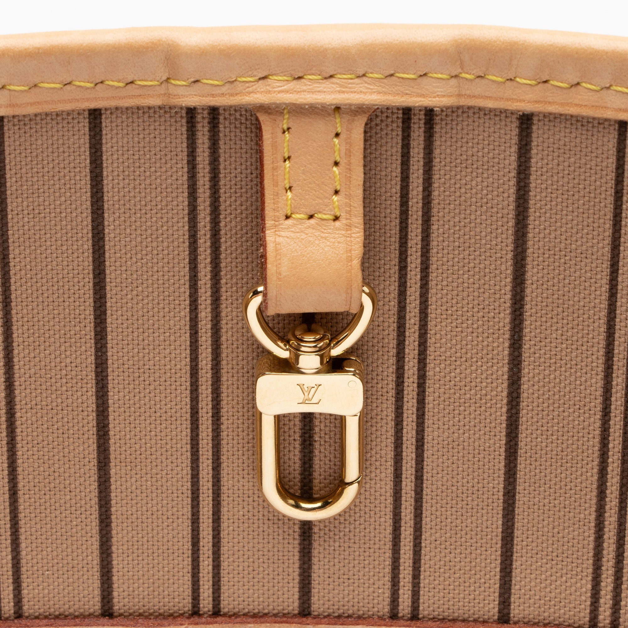 Louis Vuitton Monogram Canvas Neverfull MM Tote (SHF-SFsgl4)
