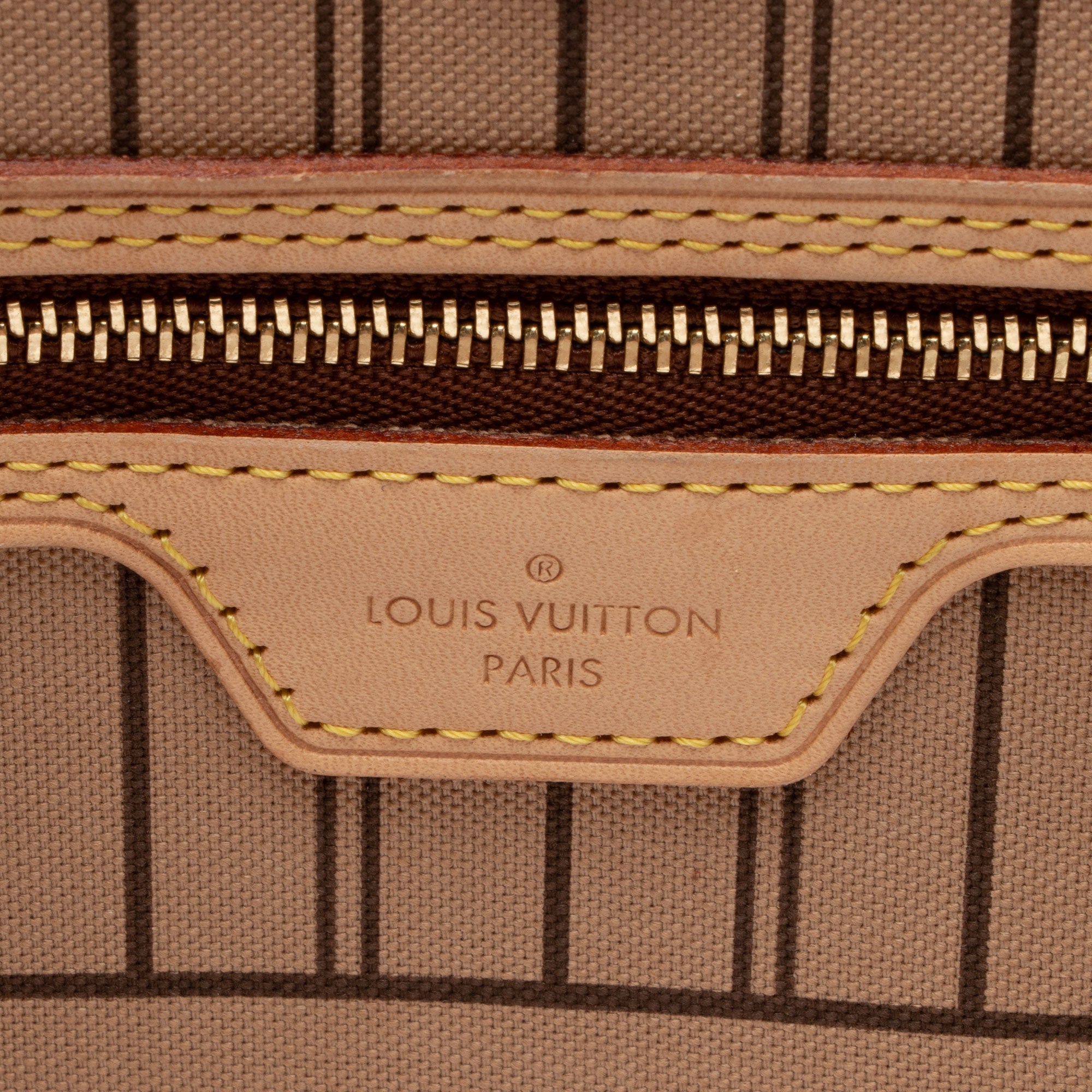 Louis Vuitton Monogram Canvas Neverfull MM Tote (SHF-SFsgl4)